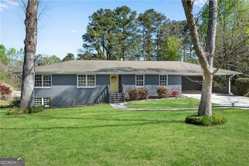 3941 Forest Dr, Lithia Springs