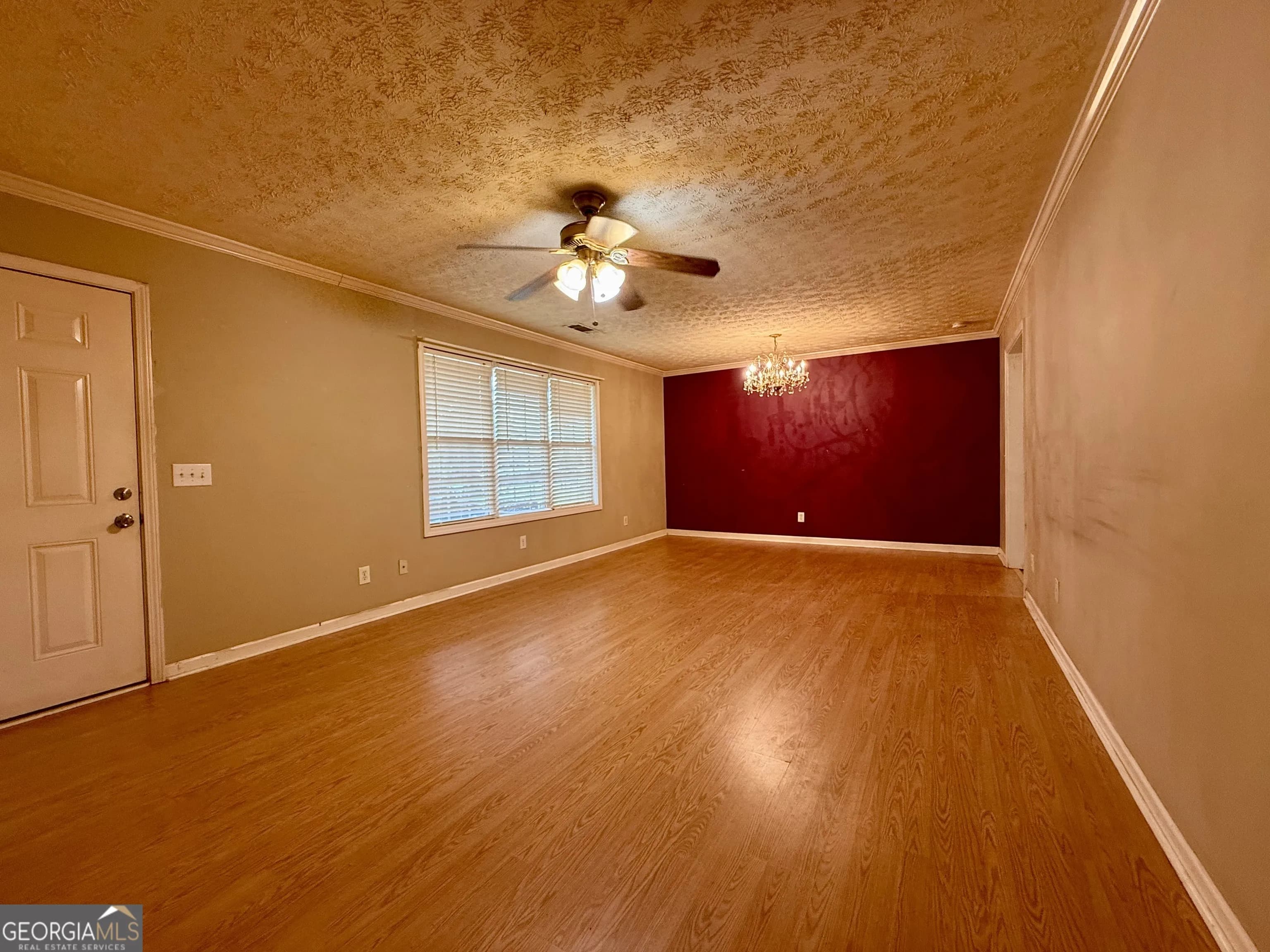 208 Donna Ln — photo 16 of 18