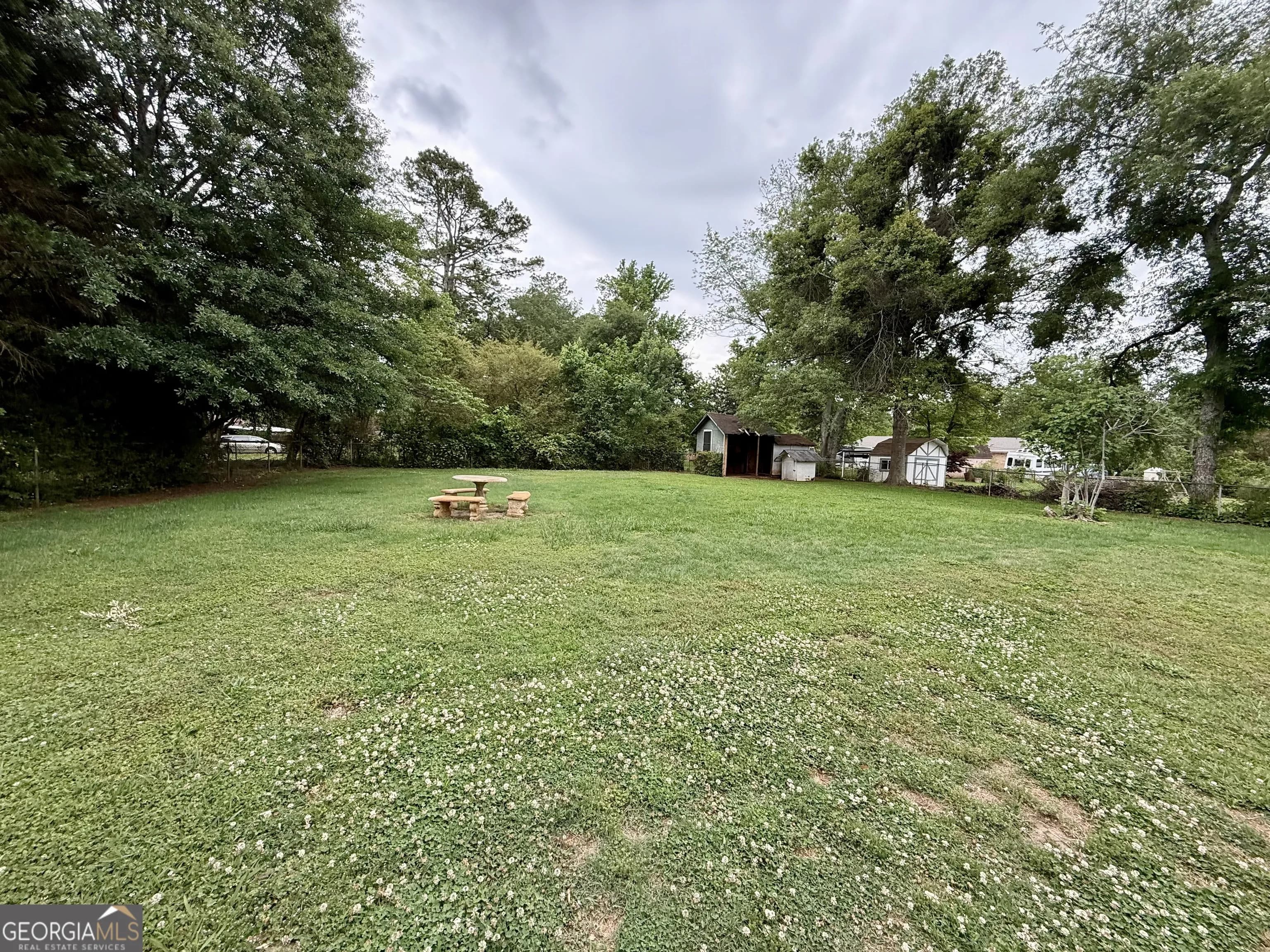 208 Donna Ln — photo 8 of 18