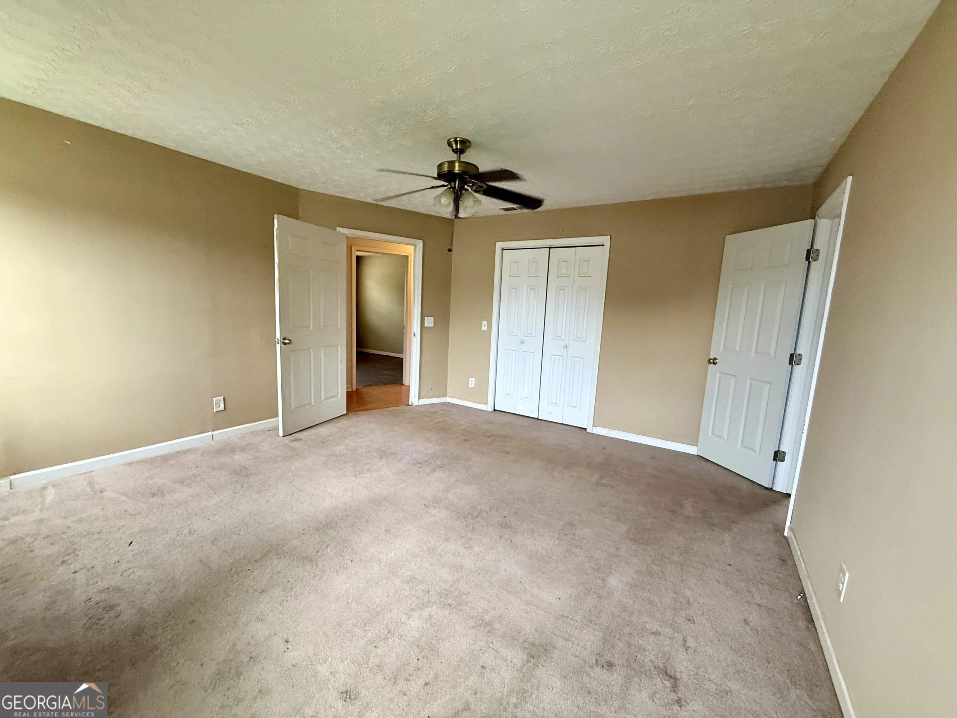 208 Donna Ln — photo 12 of 18
