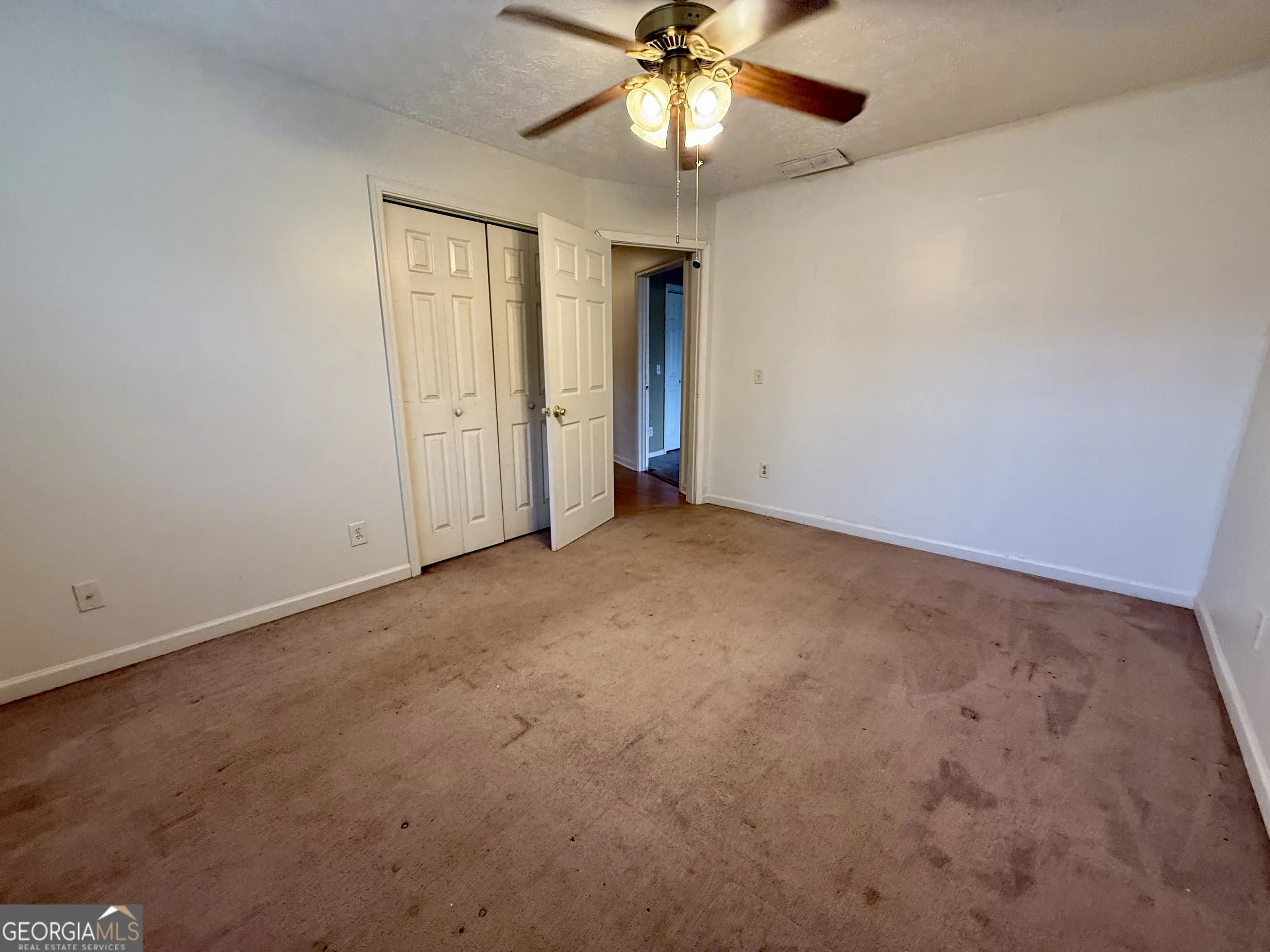 208 Donna Ln — photo 11 of 18