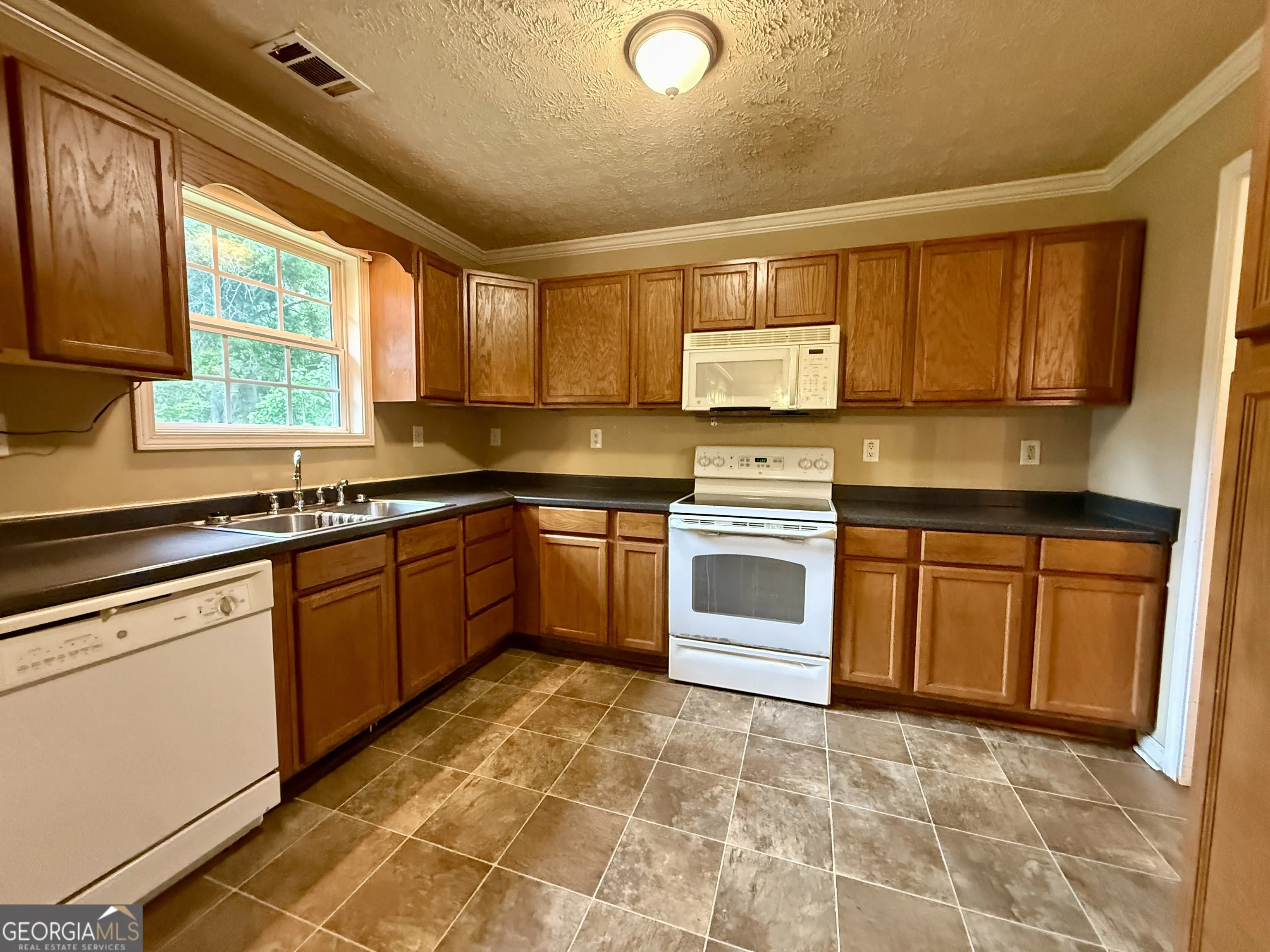208 Donna Ln — photo 18 of 18