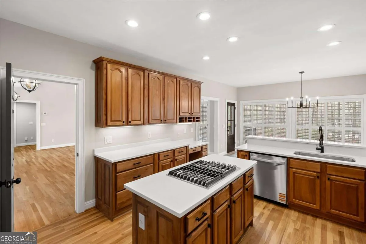 304 Pinehurst Way — photo 8 of 73
