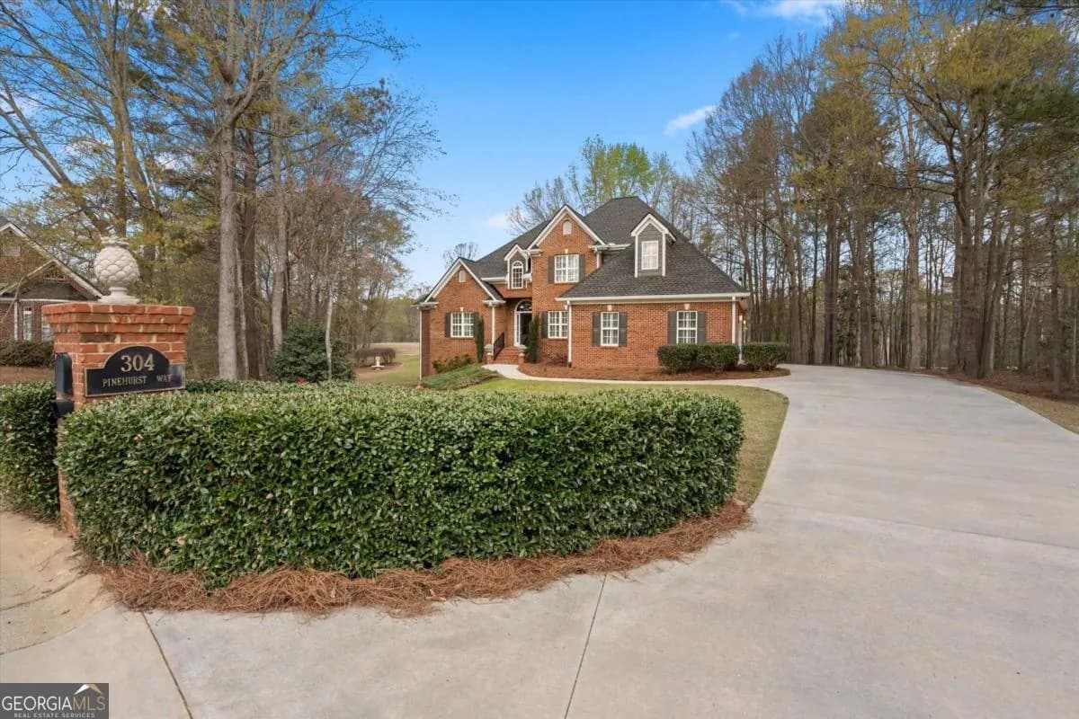 304 Pinehurst Way, Carrollton