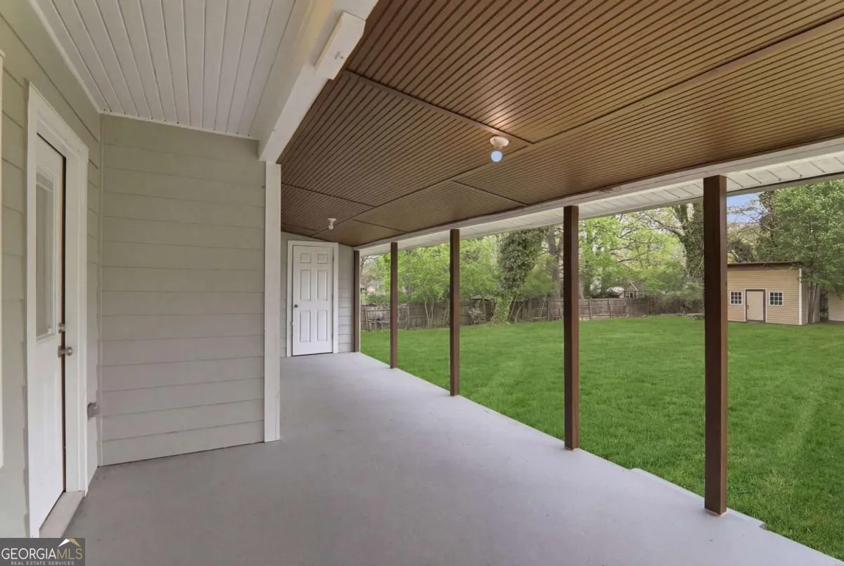 6538 N Sweetwater Rd — photo 9 of 21