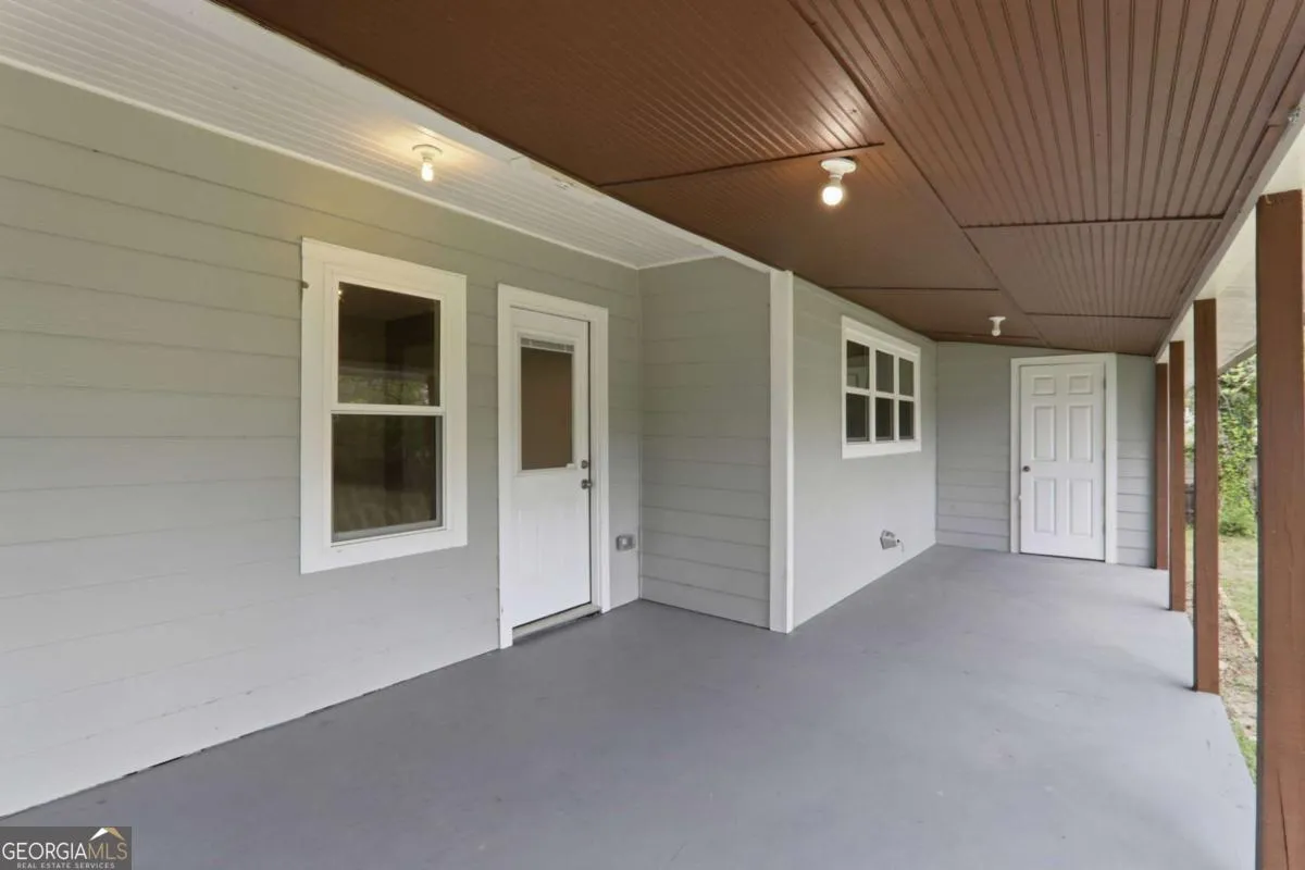 6538 N Sweetwater Rd — photo 8 of 21