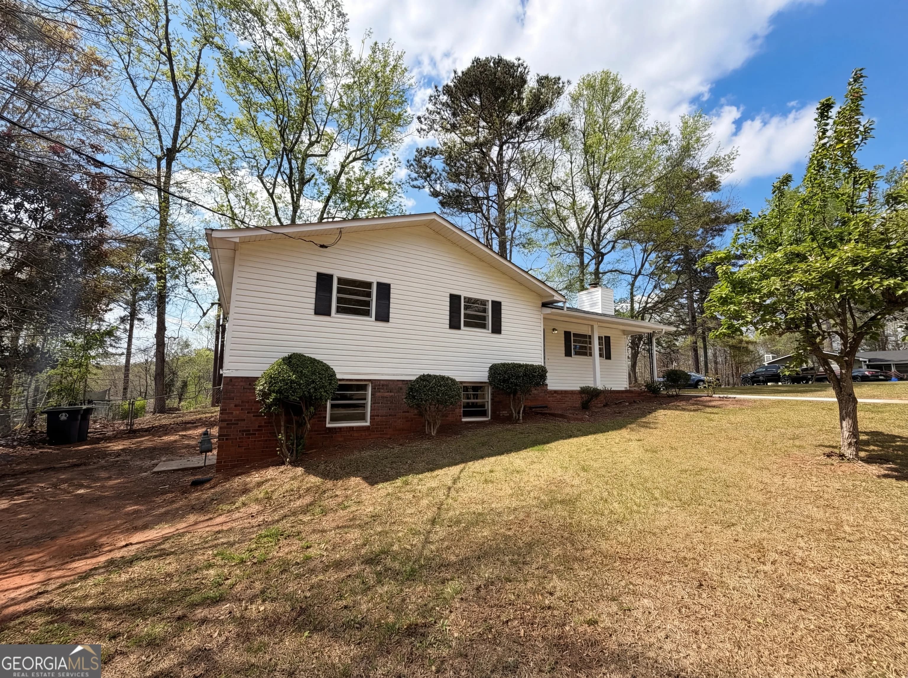 2405 Eric Ln — photo 16 of 19