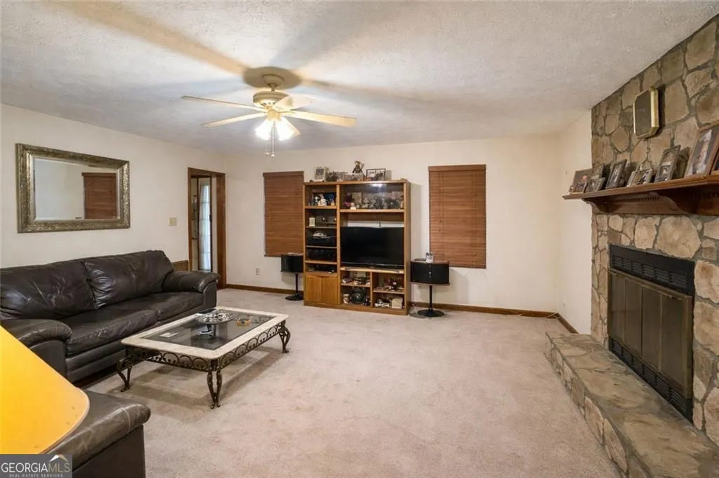 3331 Pinta Way — photo 6 of 12