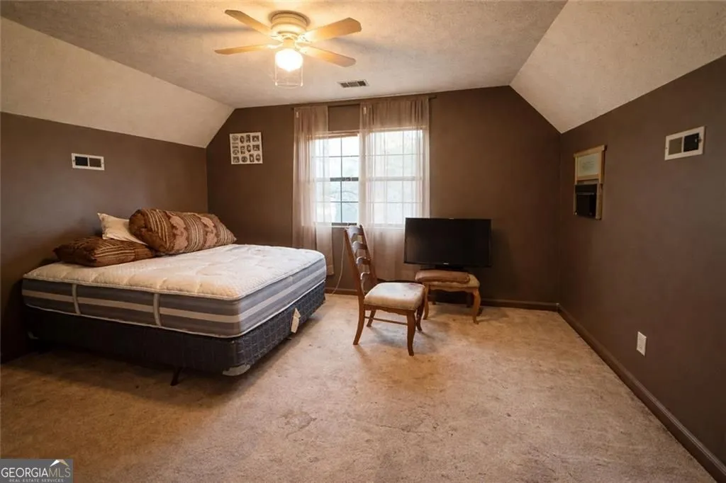 3331 Pinta Way — photo 3 of 12
