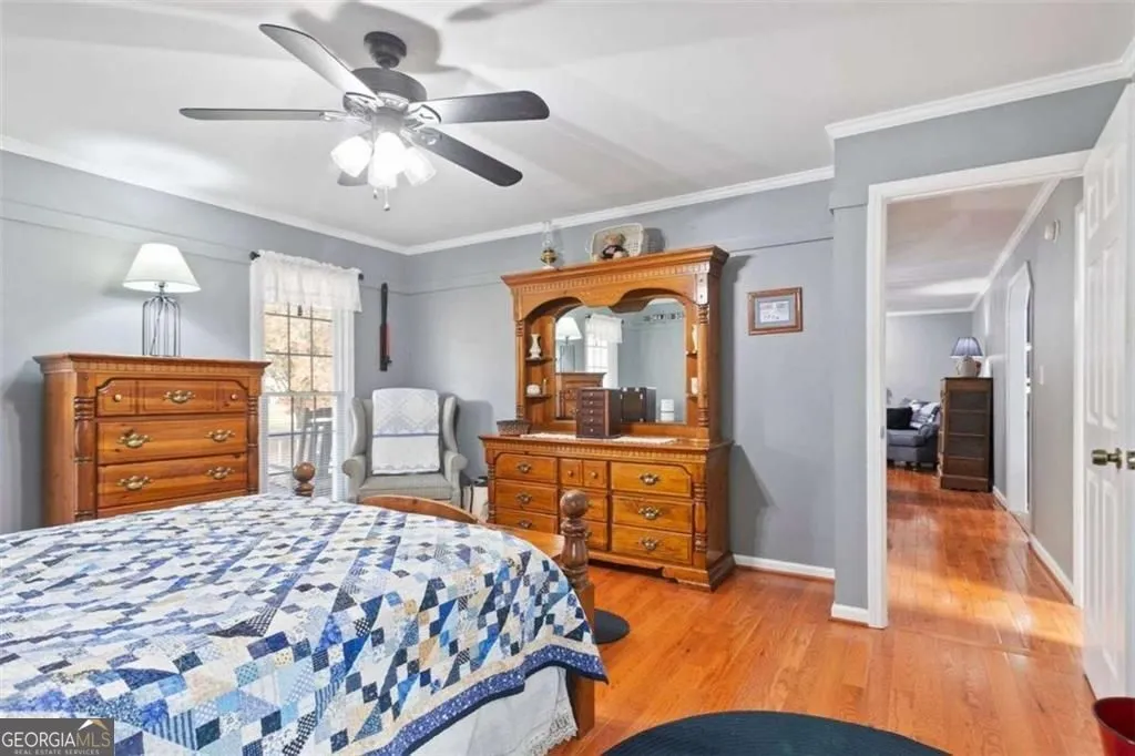 66 Charlotte Pl — photo 9 of 40