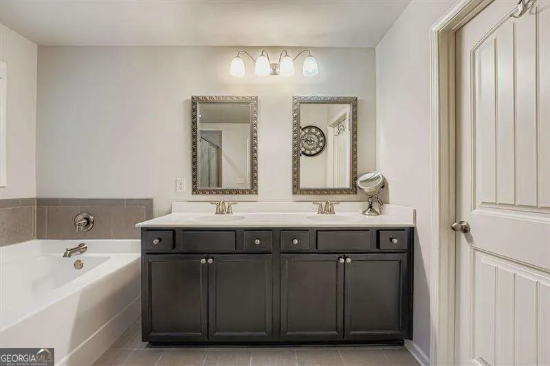 122 Prospect Ln — photo 8 of 34