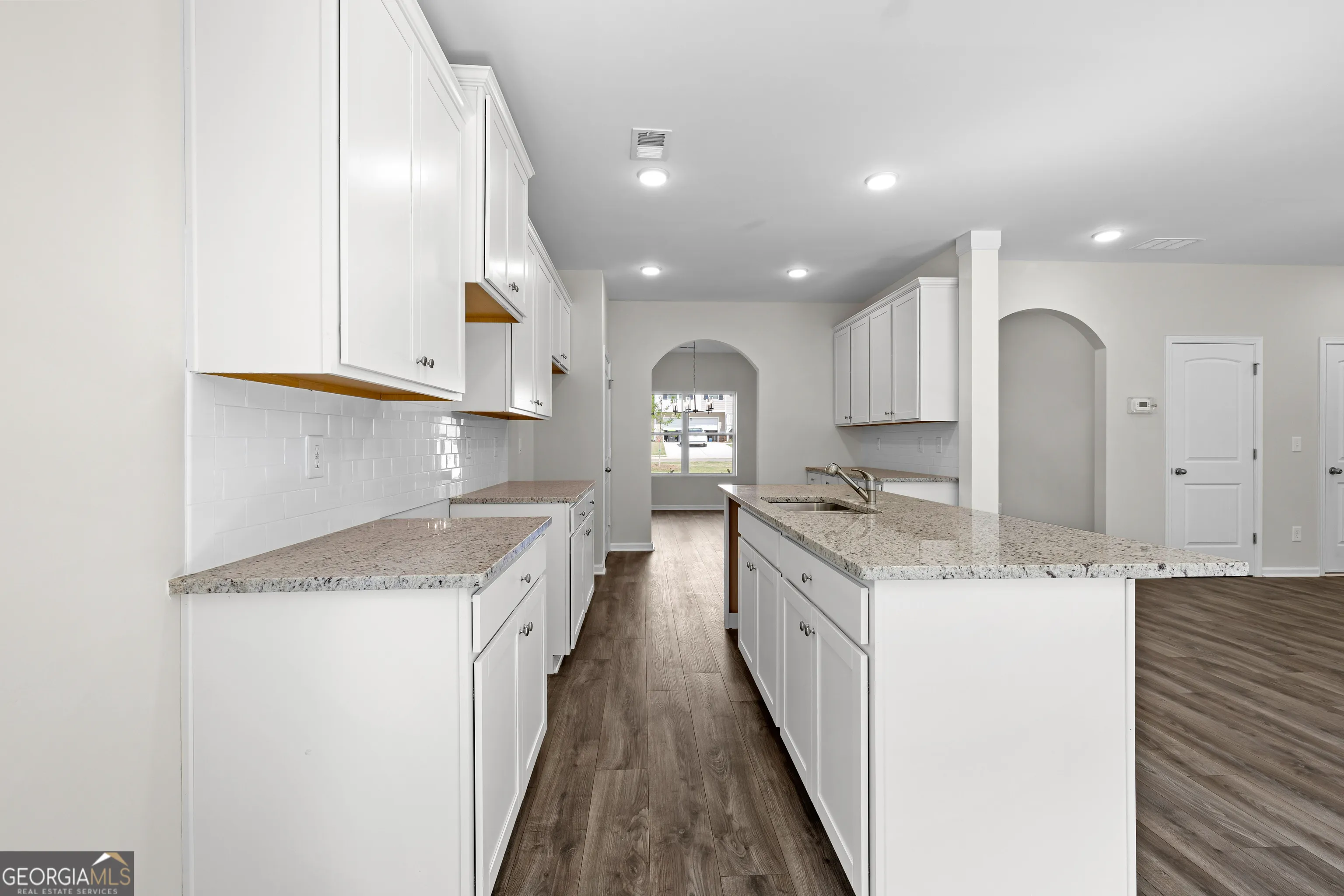 505 Charleston Pl — photo 12 of 44