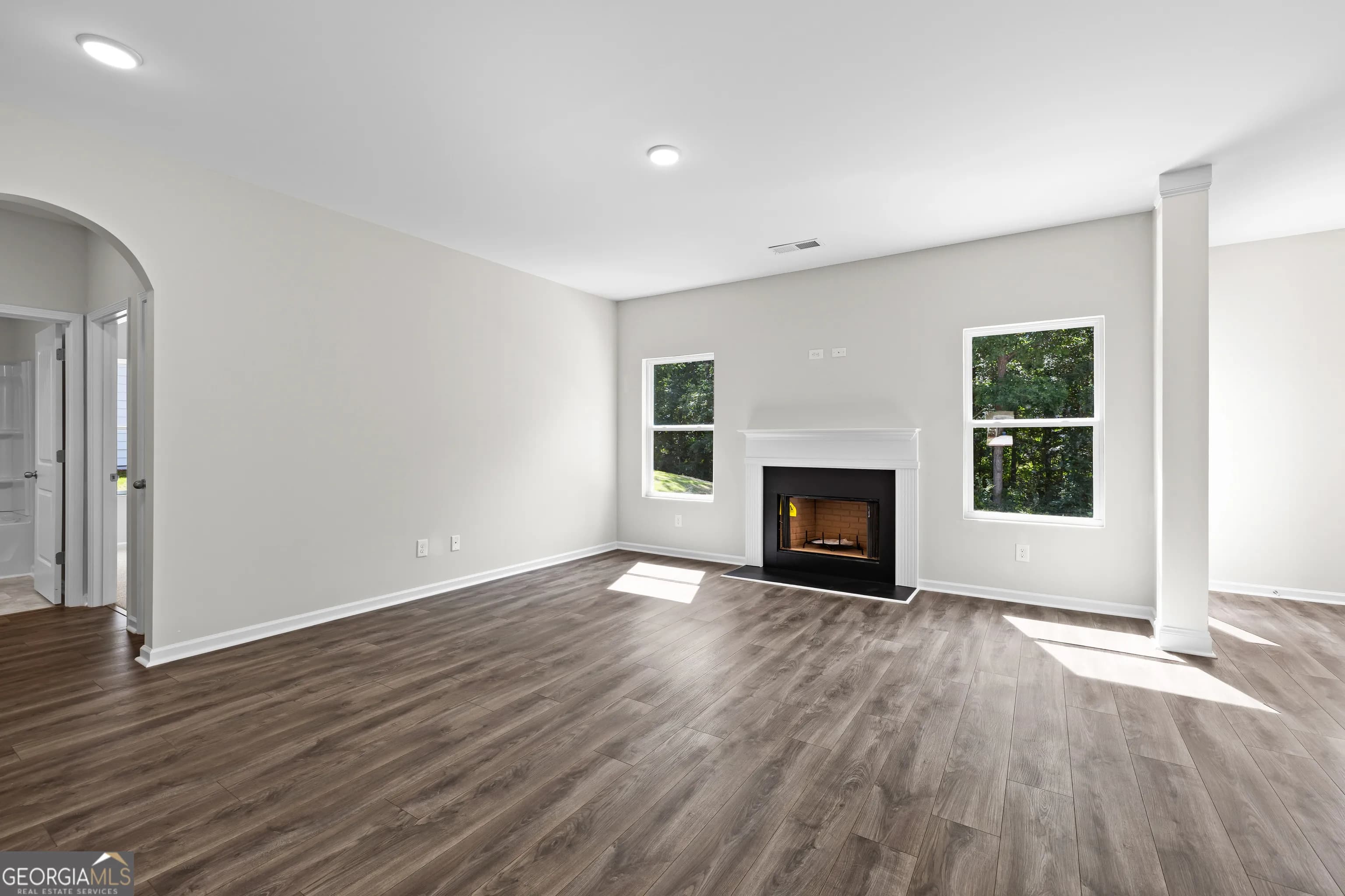 505 Charleston Pl — photo 6 of 44