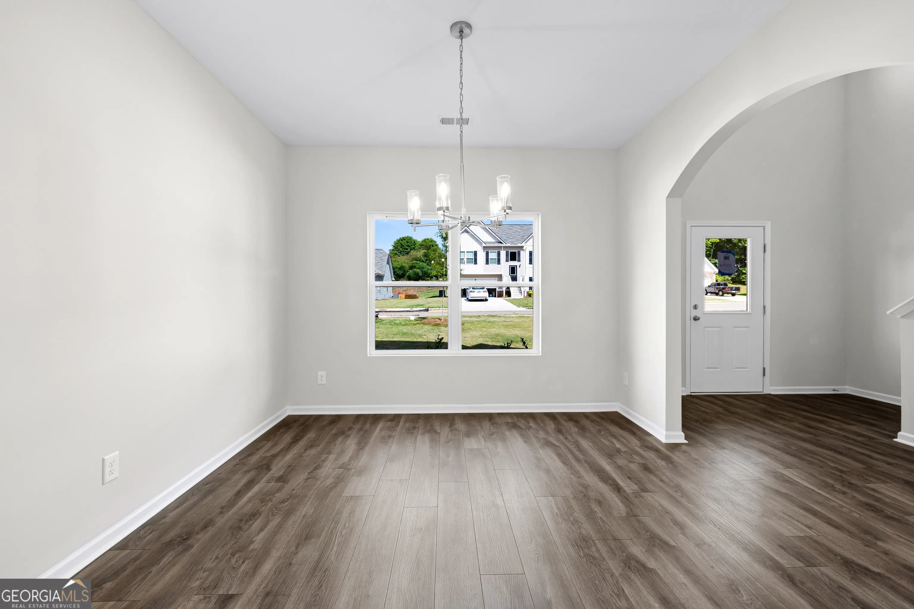 505 Charleston Pl — photo 5 of 44