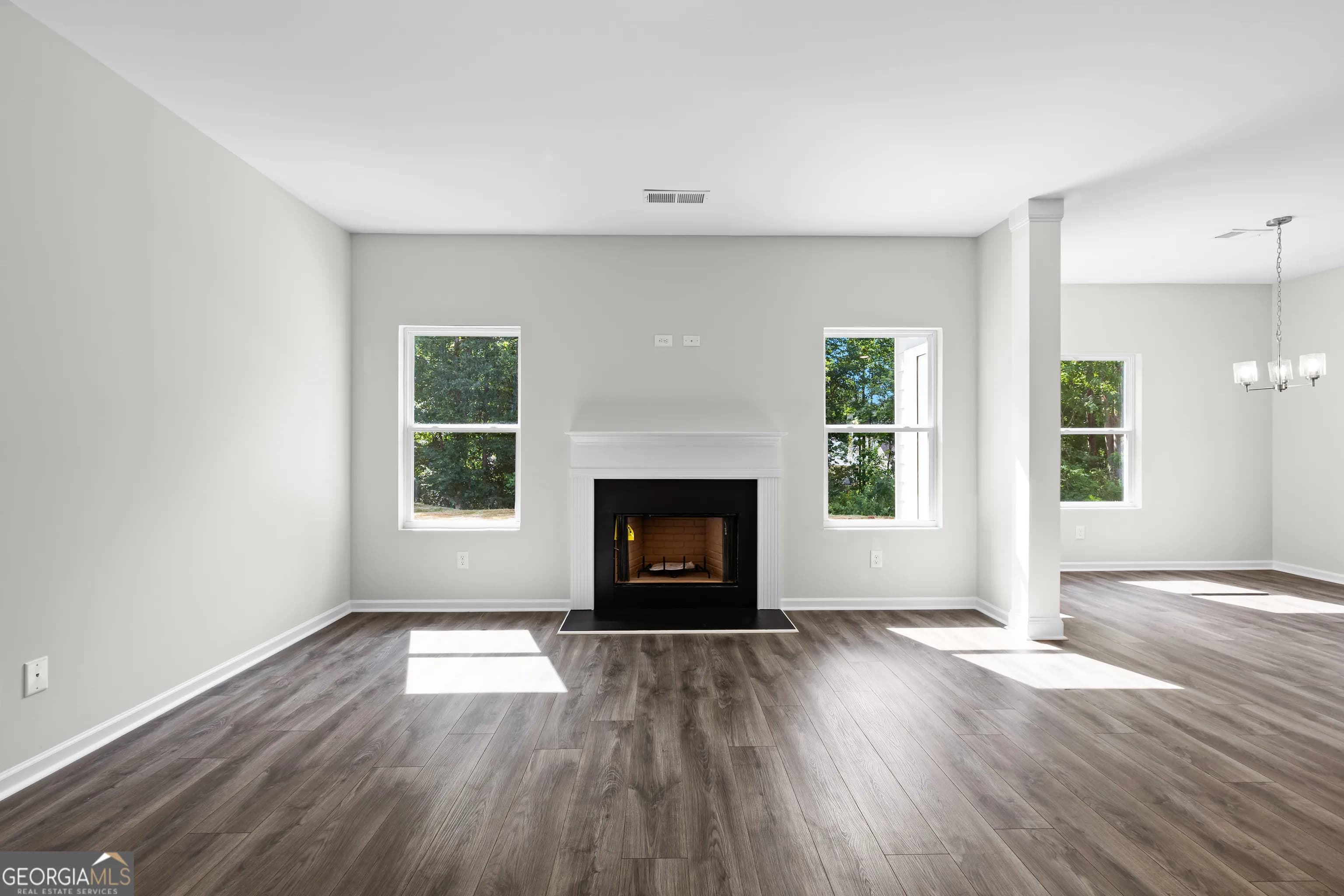 505 Charleston Pl — photo 7 of 44
