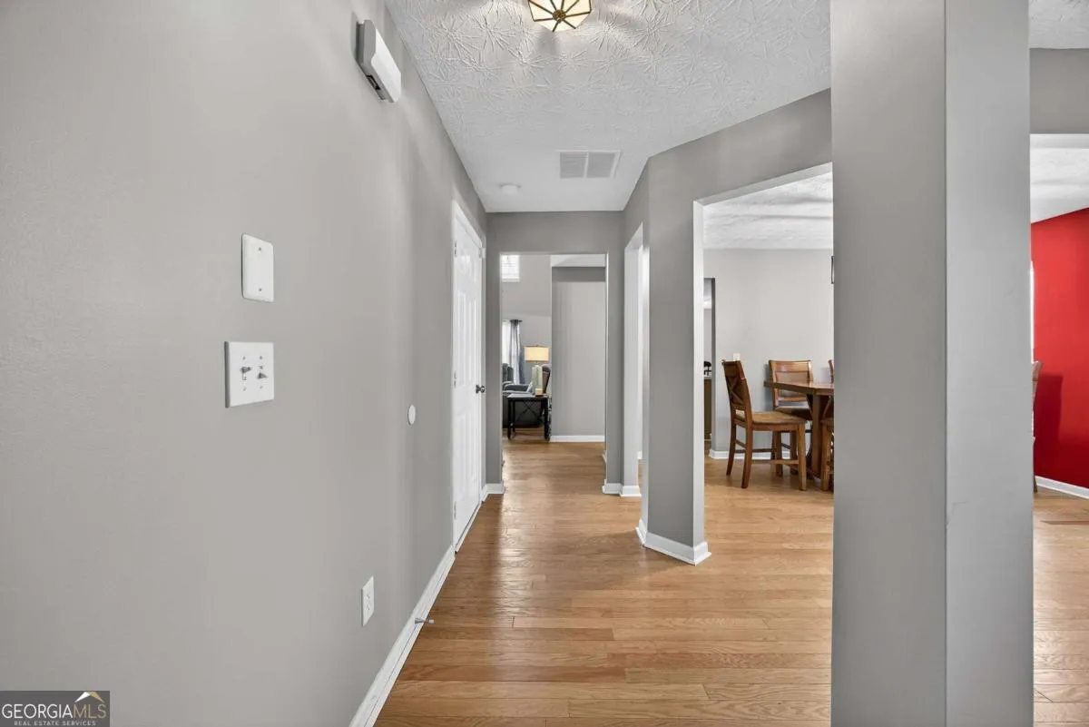 402 Mount Laurel Dr — photo 22 of 28