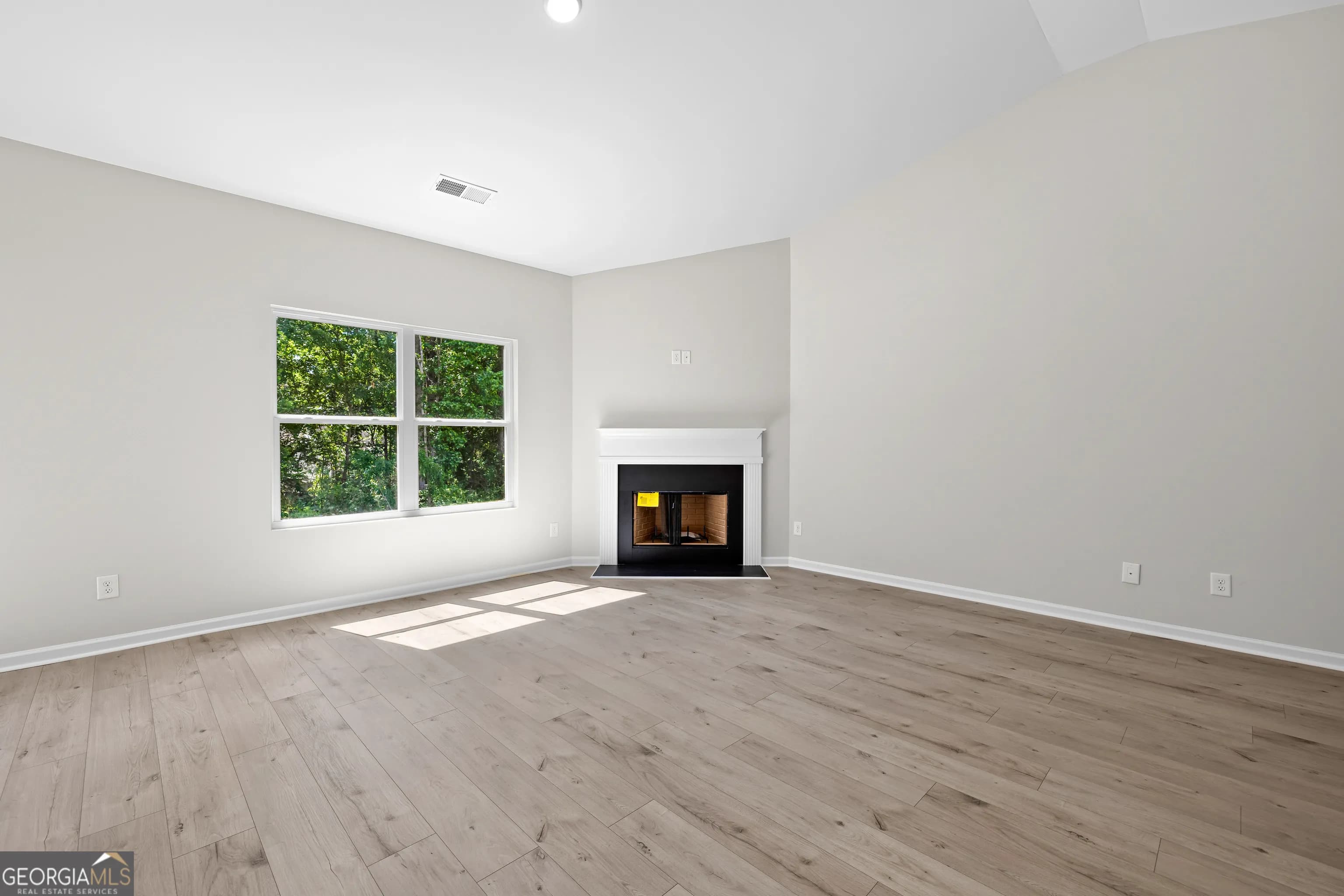 503 Charleston Pl — photo 16 of 34