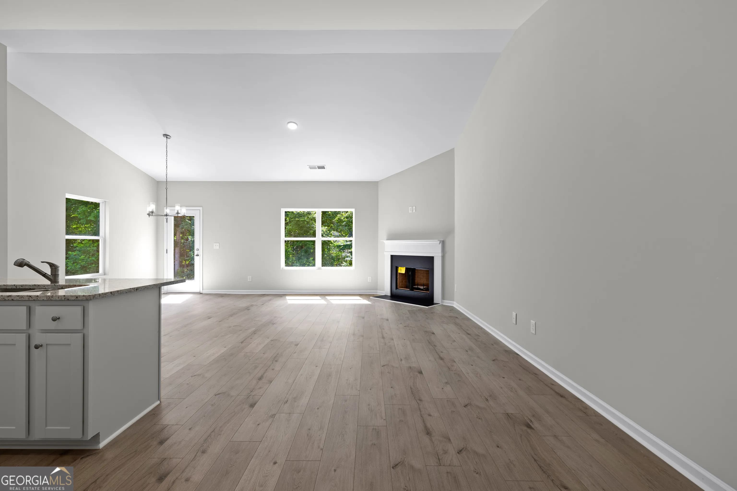503 Charleston Pl — photo 19 of 34