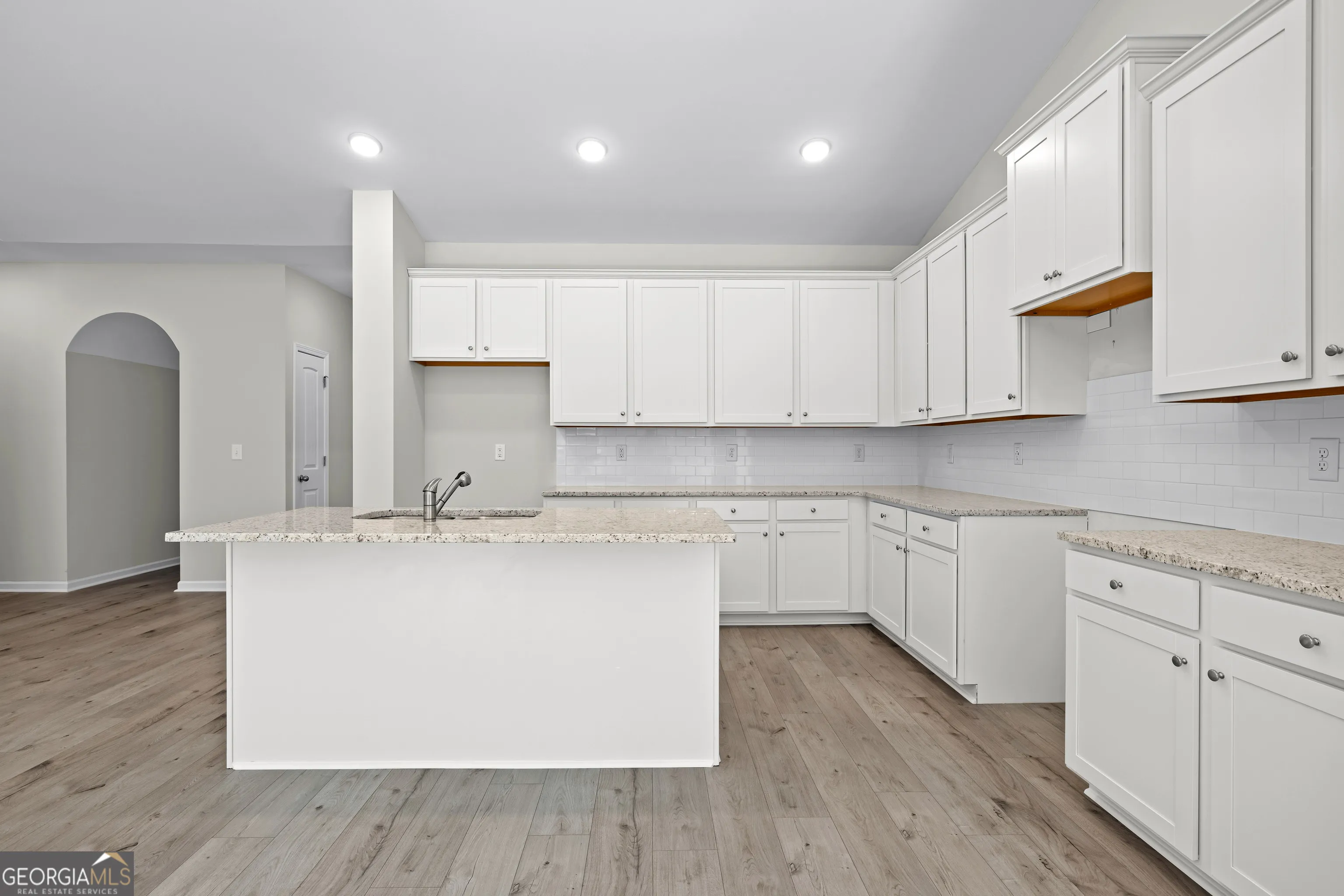 503 Charleston Pl — photo 11 of 34