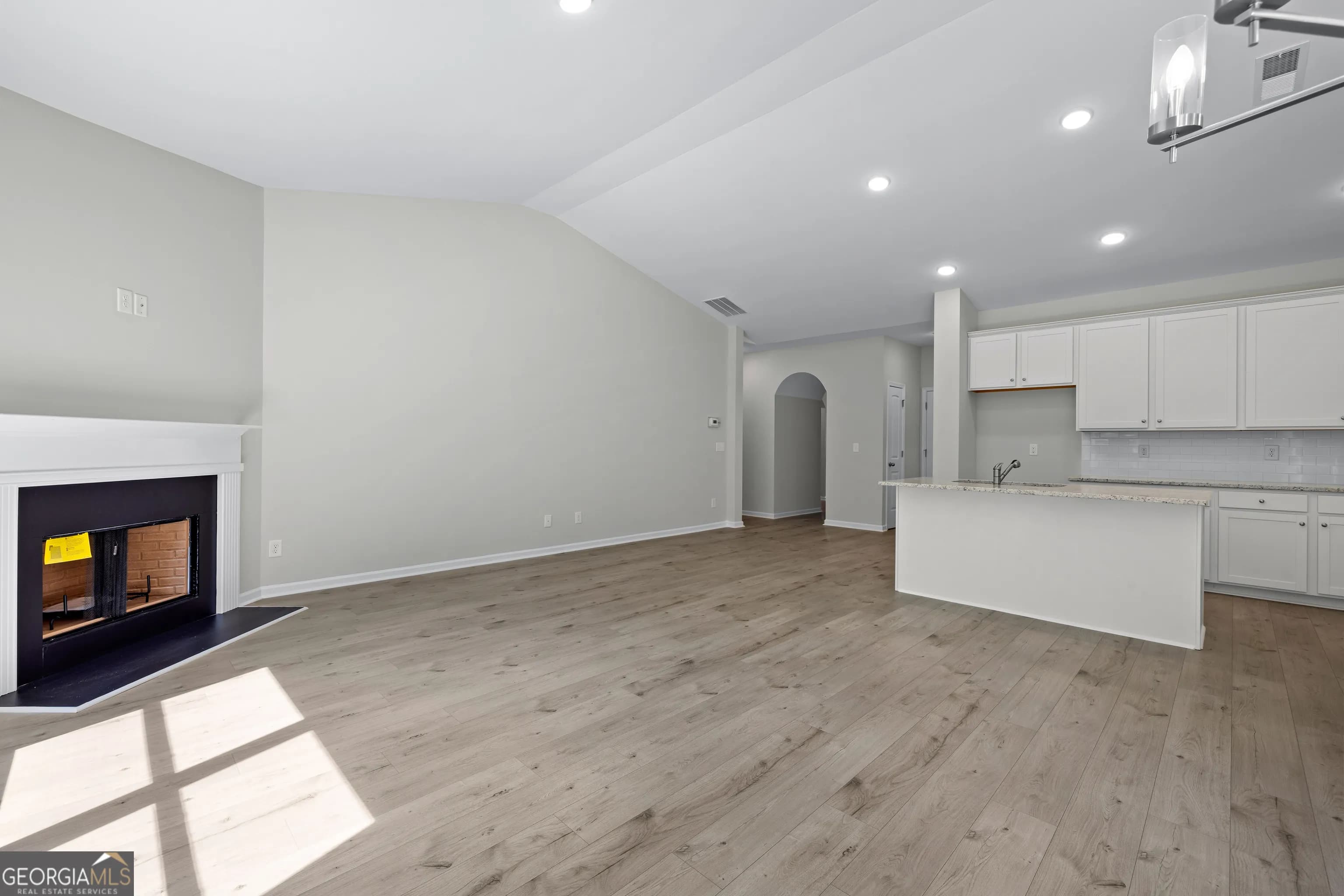 503 Charleston Pl — photo 18 of 34