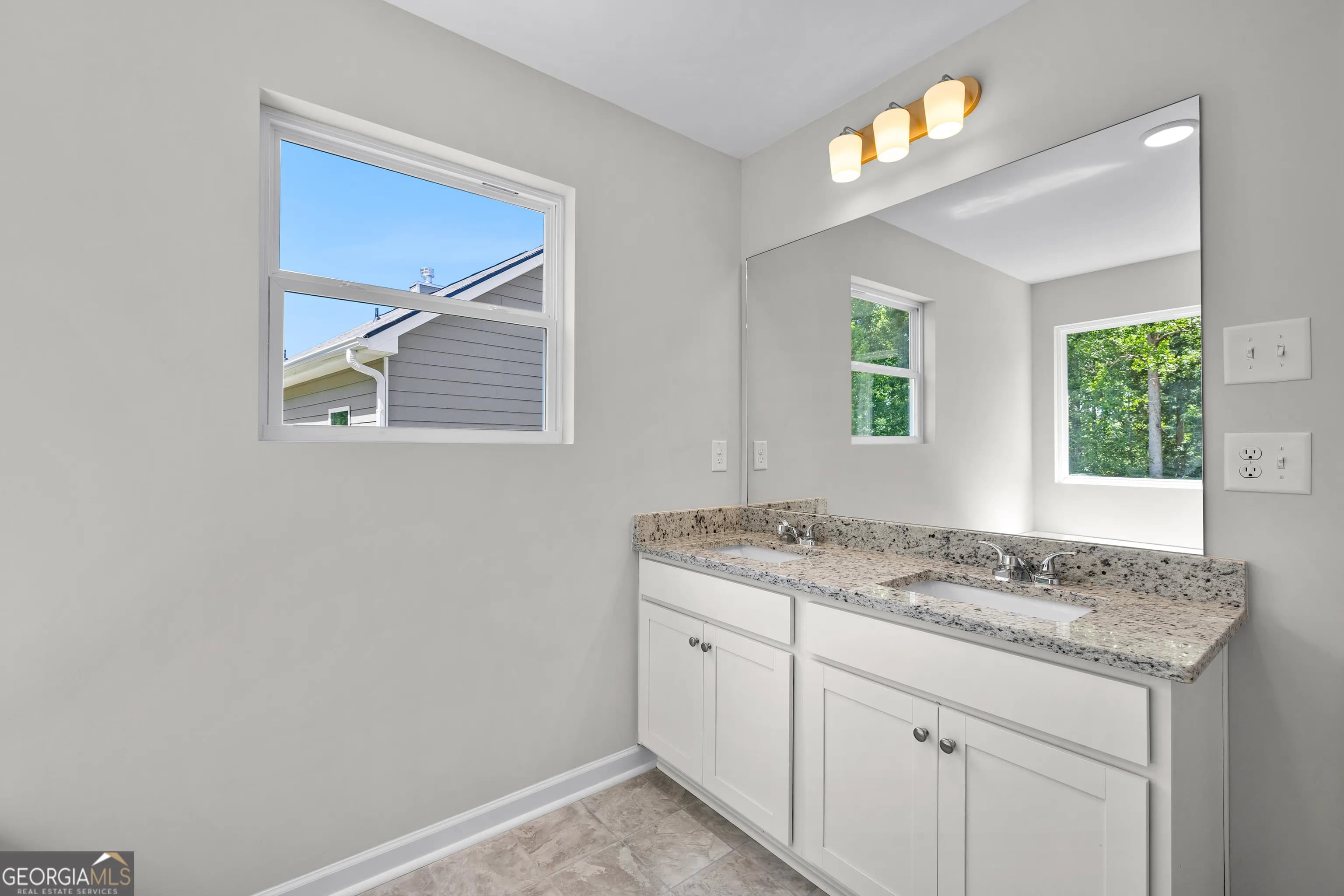 501 Charleston Pl — photo 37 of 43