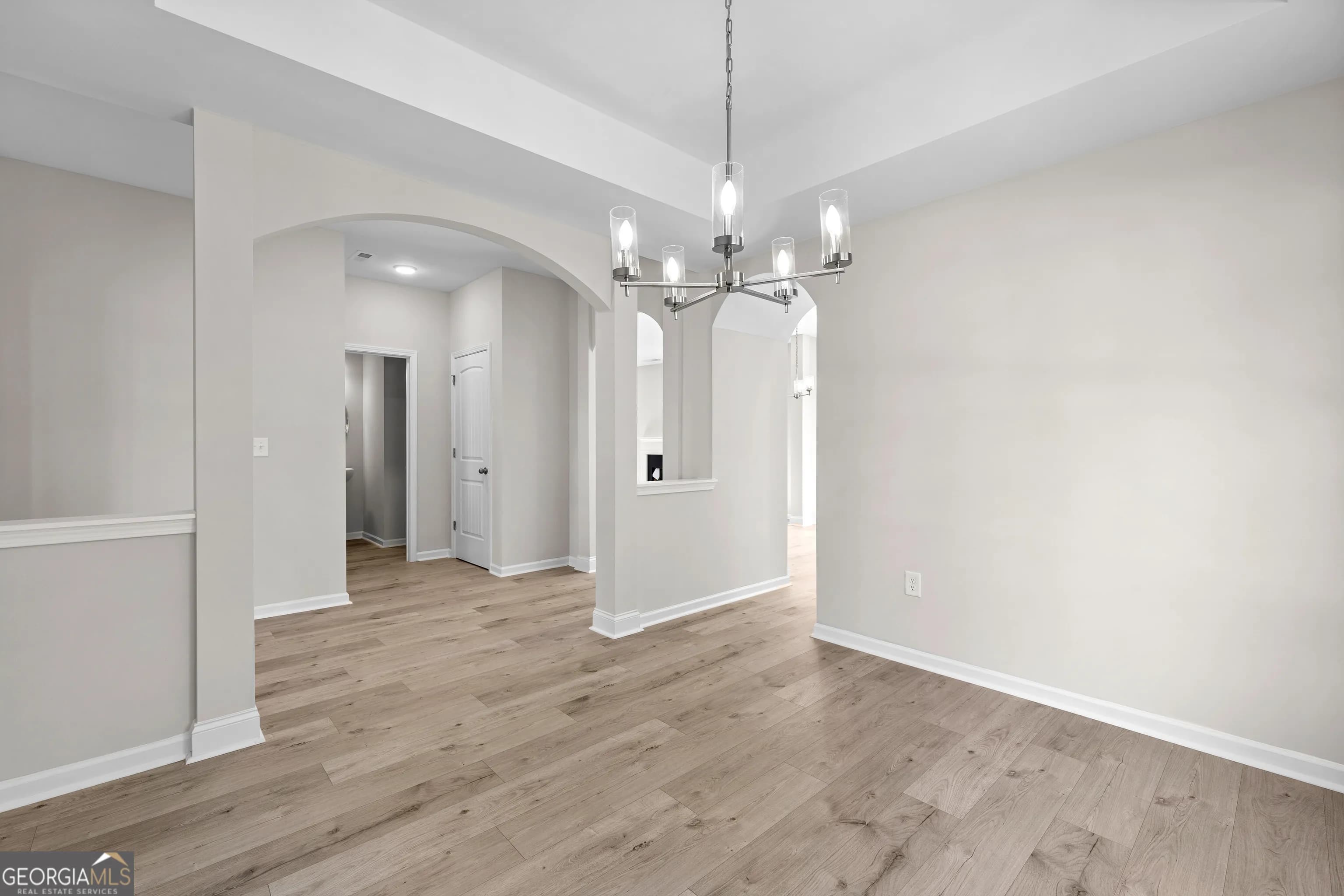 501 Charleston Pl — photo 9 of 43