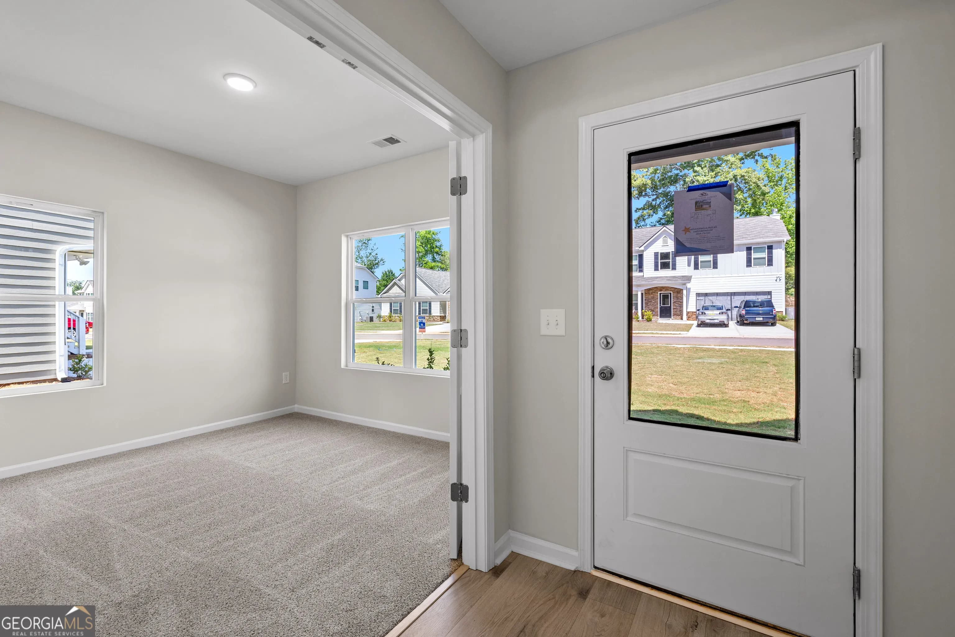 501 Charleston Pl — photo 3 of 43