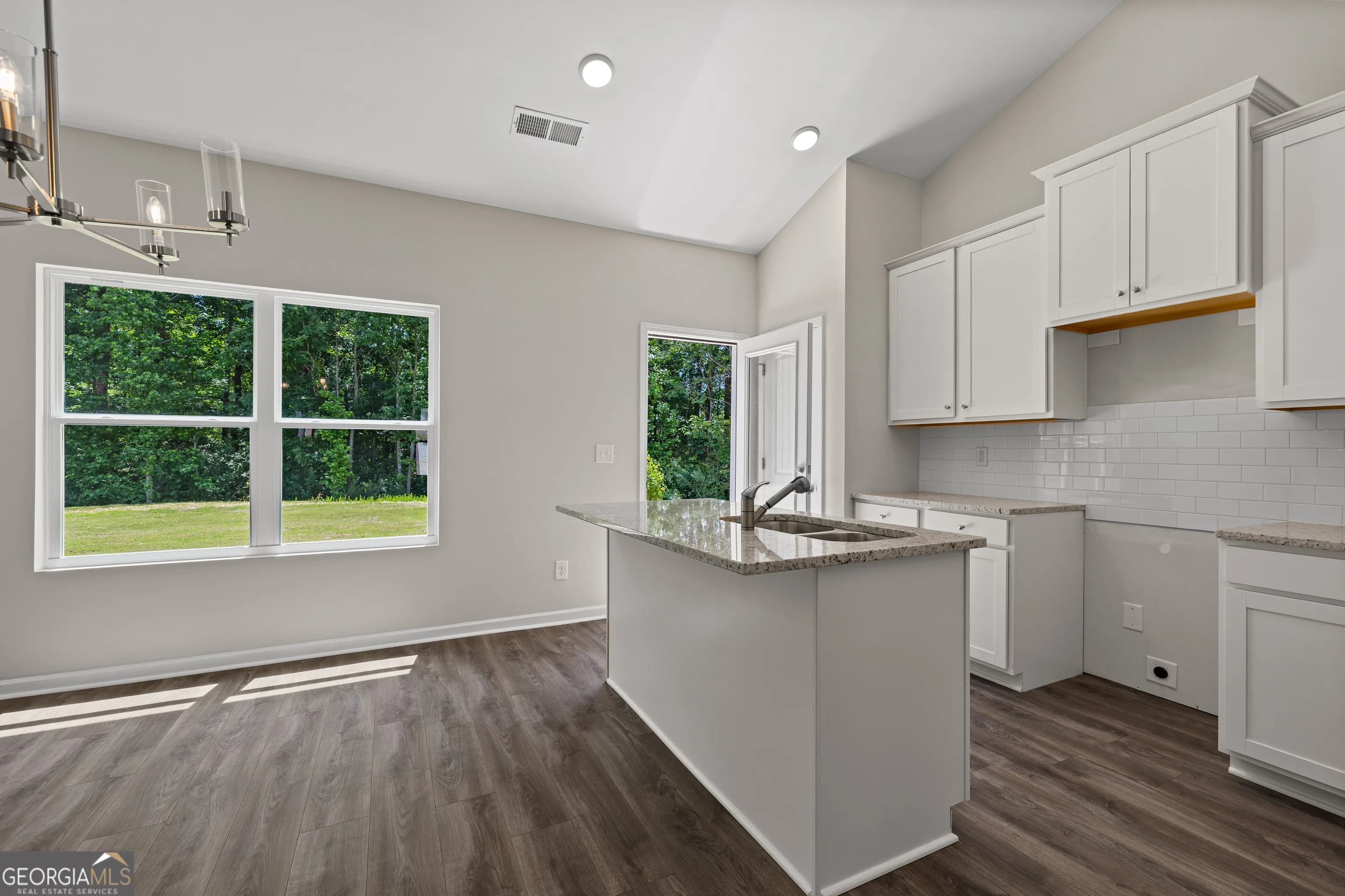 497 Charleston Pl — photo 8 of 34