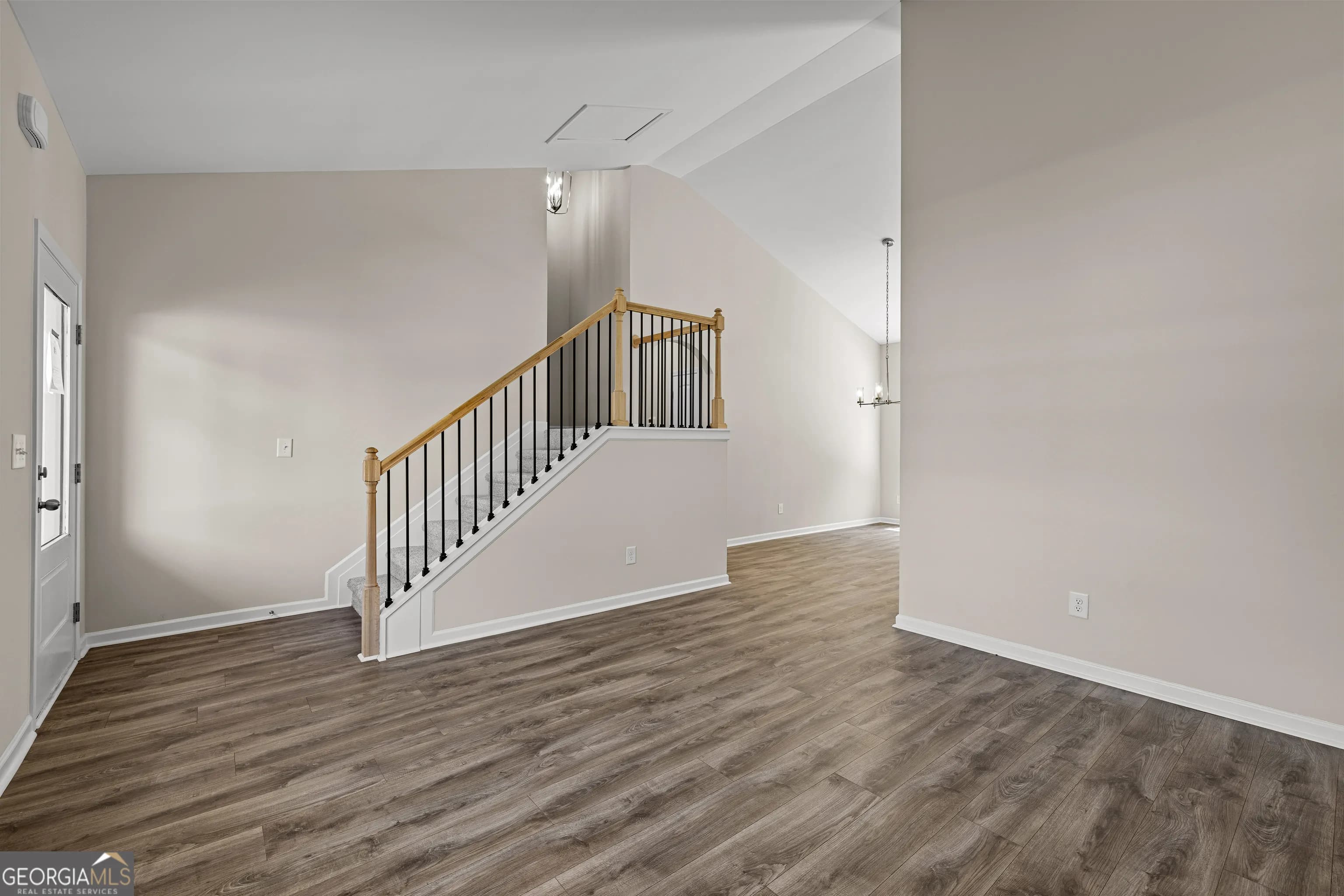 497 Charleston Pl — photo 3 of 34