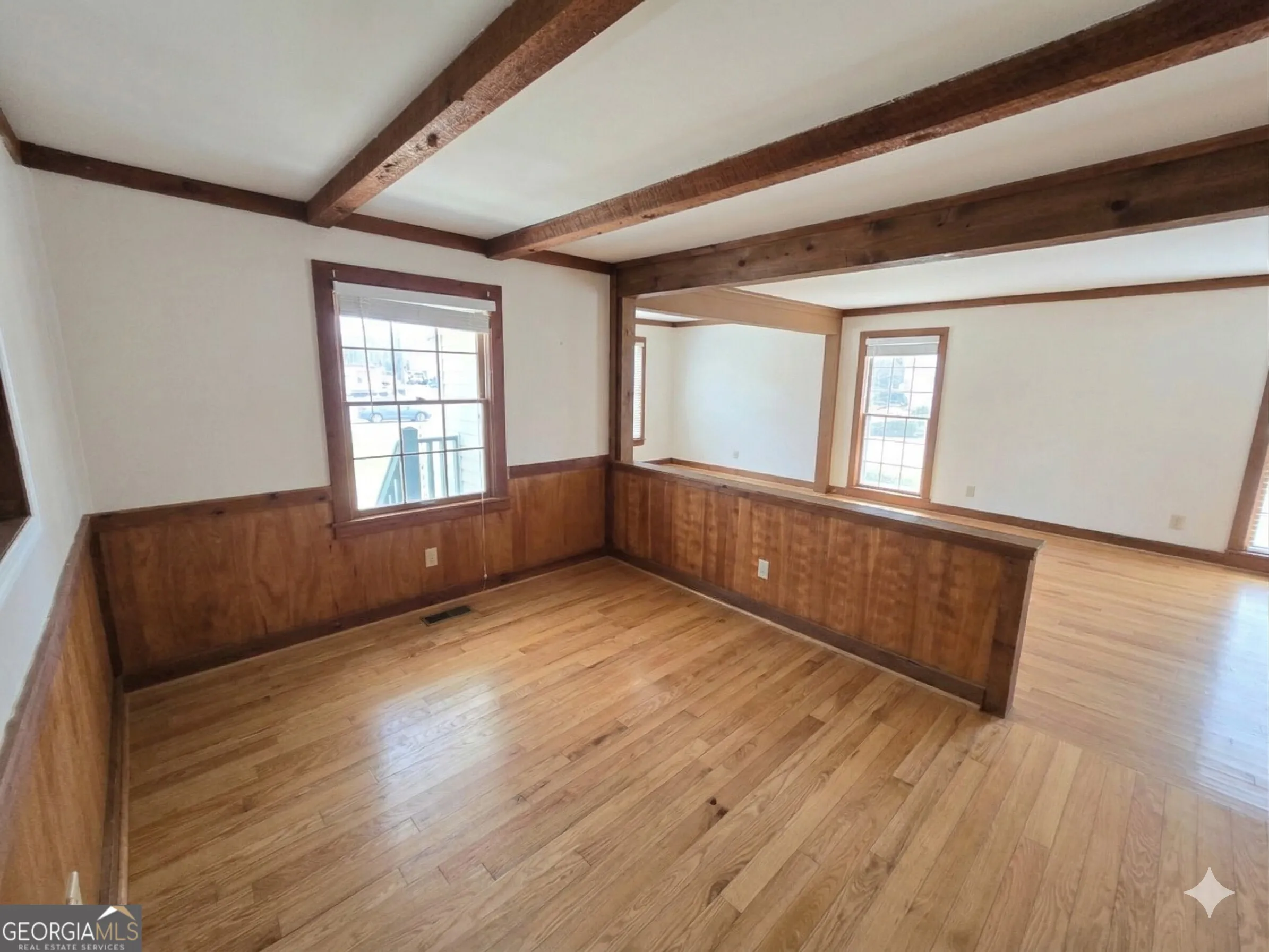 9000 Edinburg Dr — photo 10 of 35