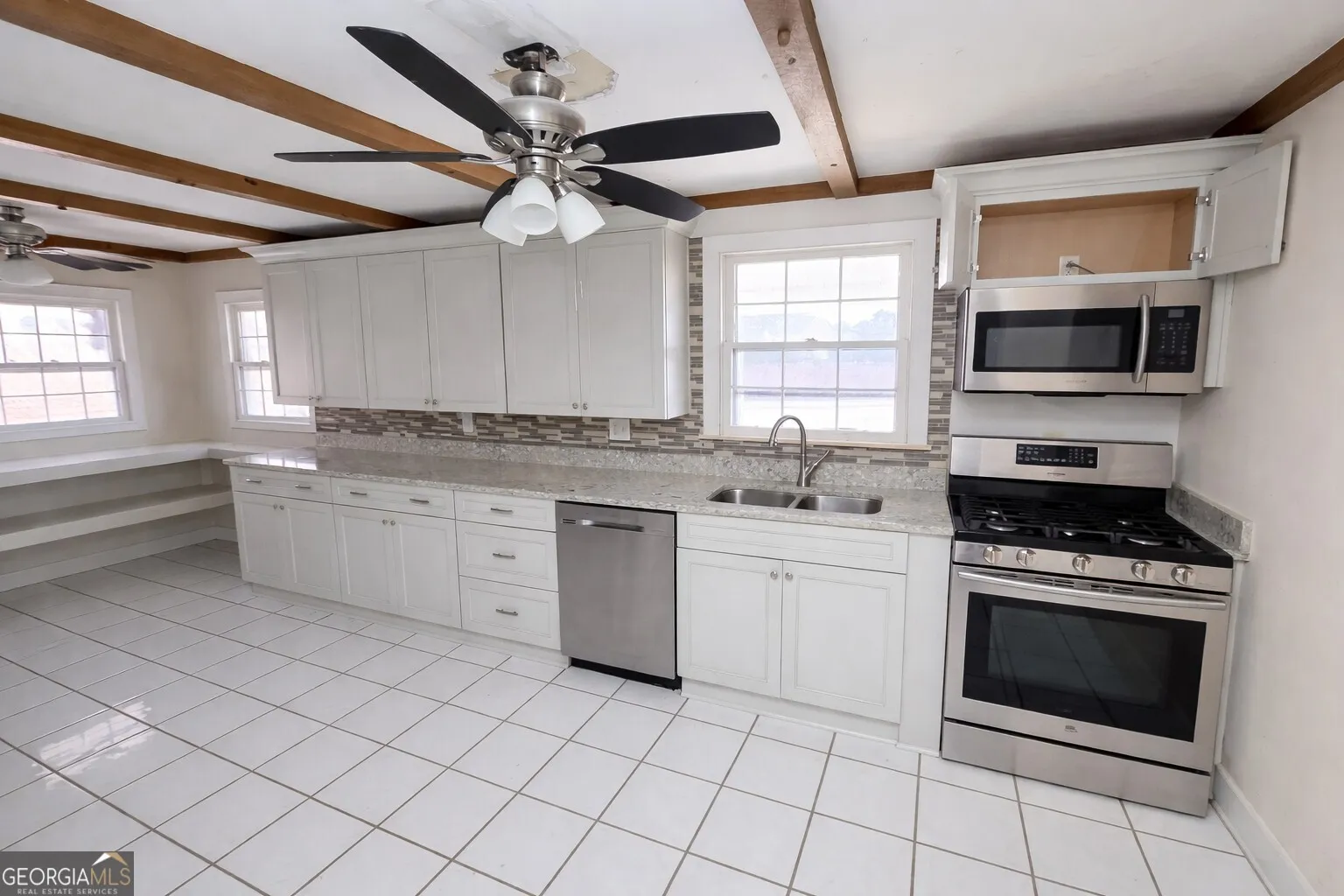 9000 Edinburg Dr — photo 11 of 35