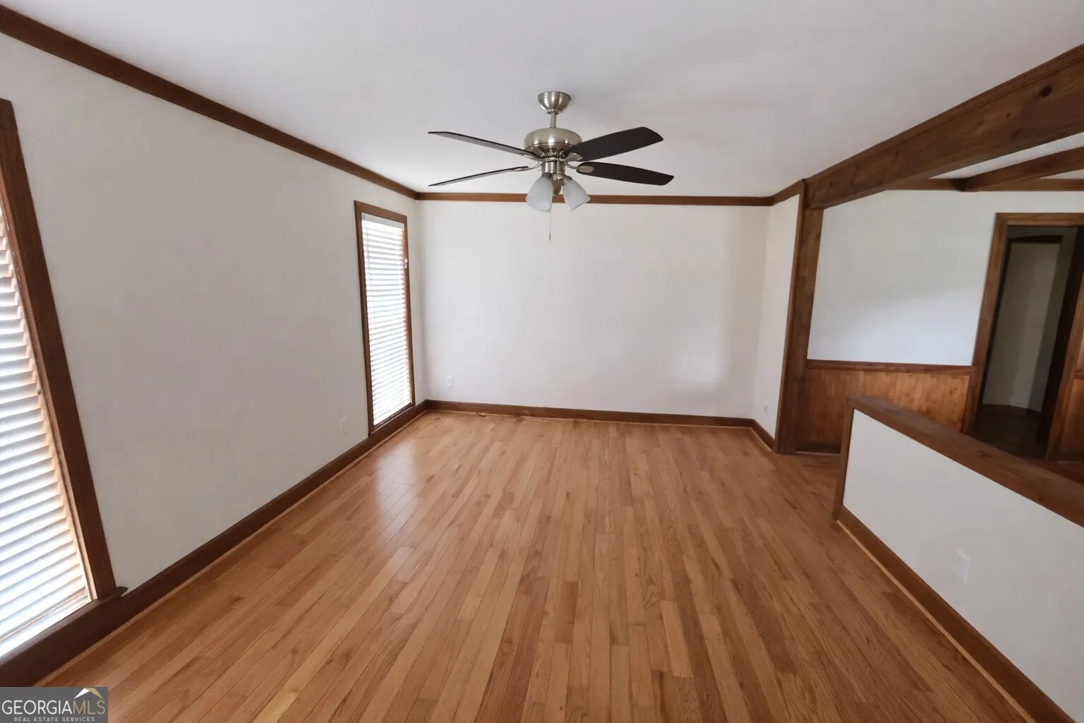 9000 Edinburg Dr — photo 9 of 35