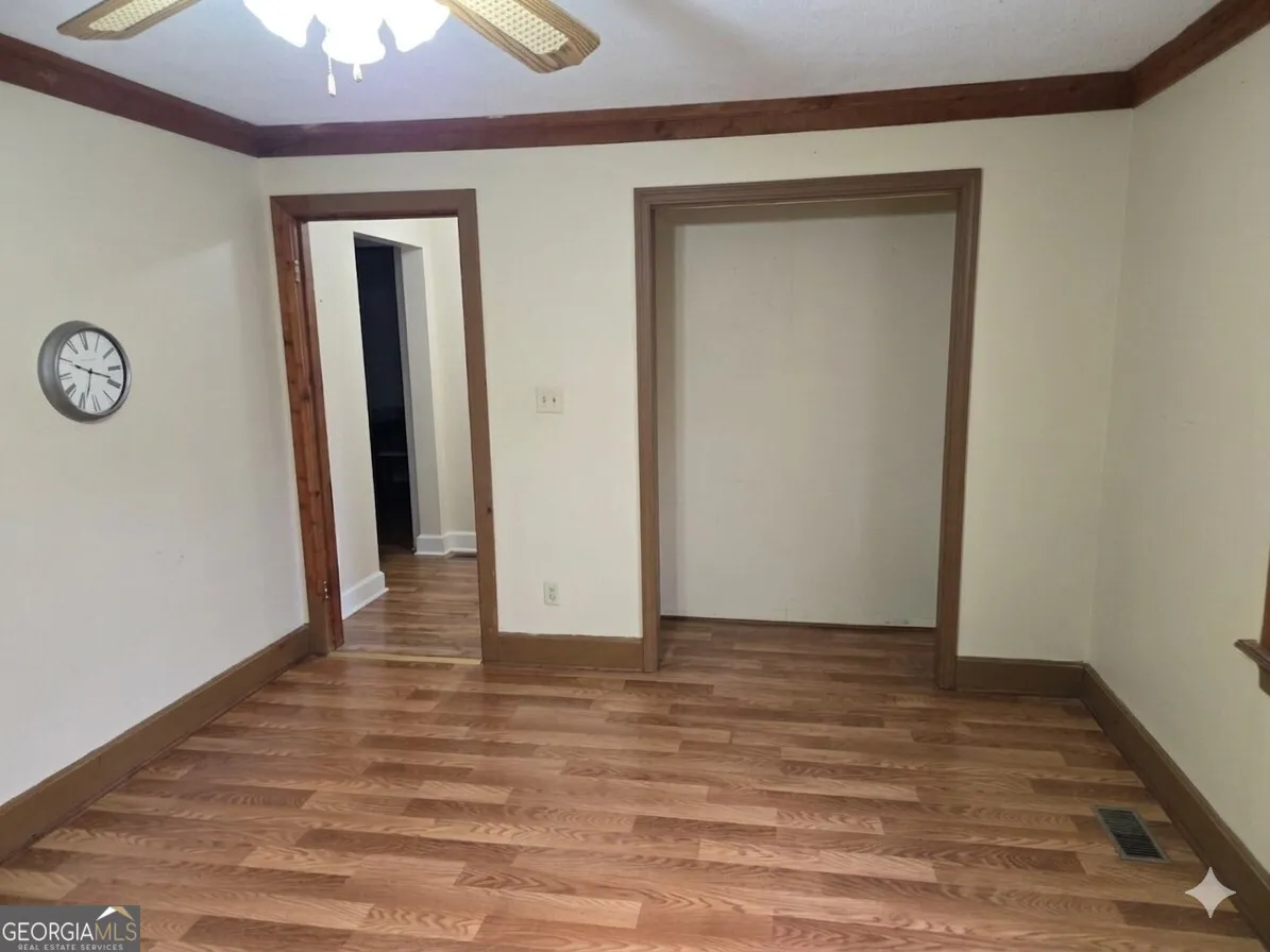 9000 Edinburg Dr — photo 23 of 35