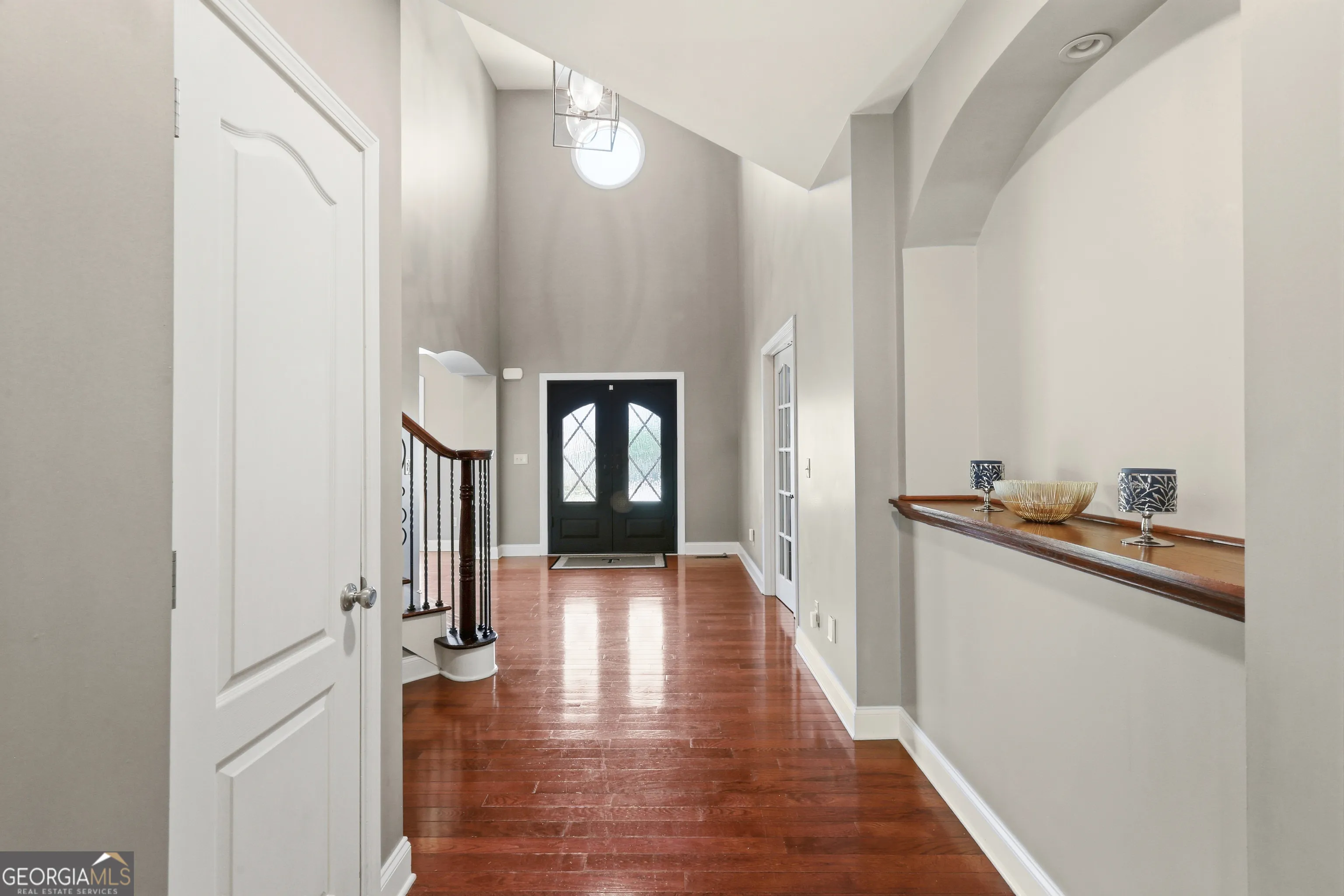 5653 Tuxedo Dr — photo 5 of 61