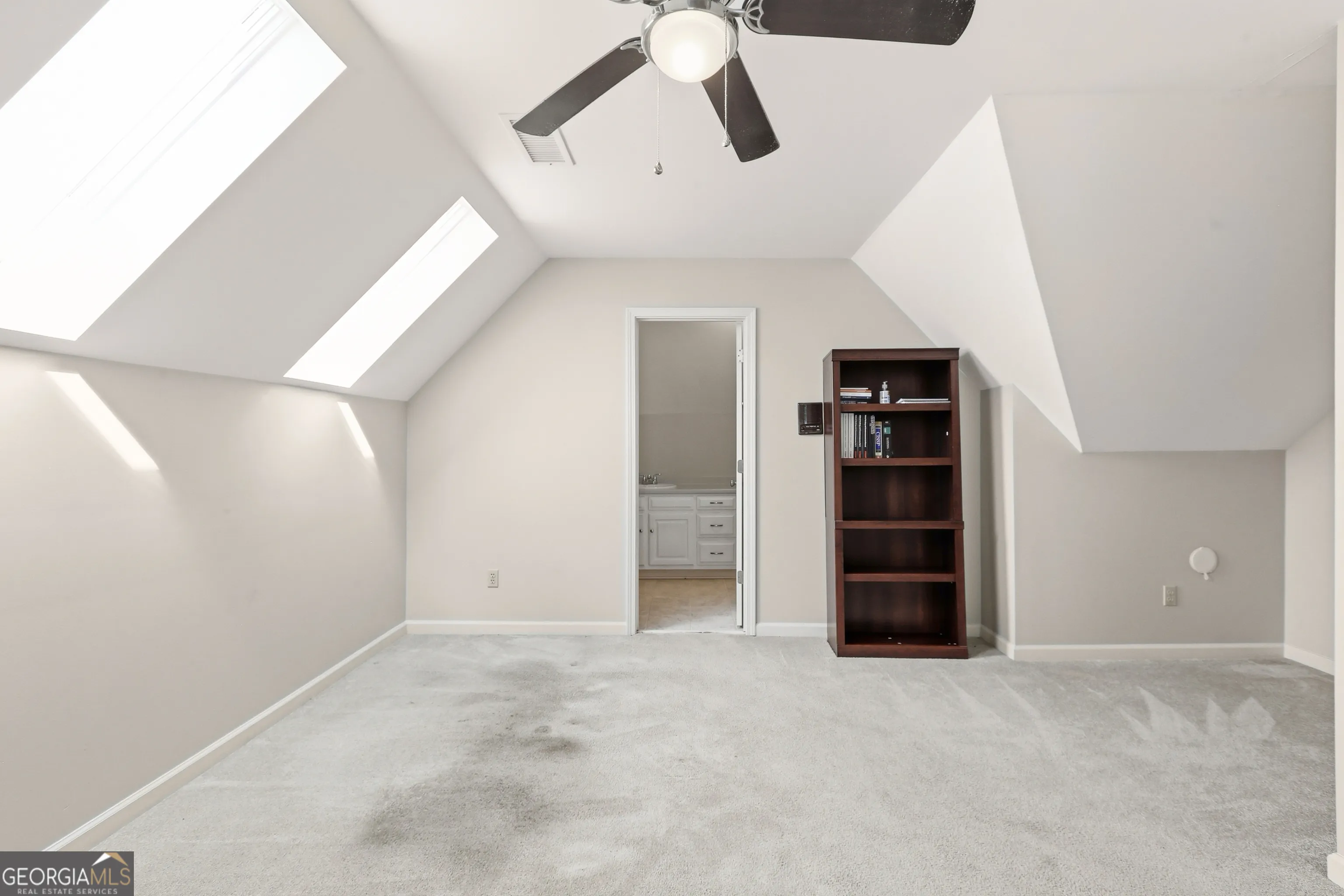 5653 Tuxedo Dr — photo 32 of 61
