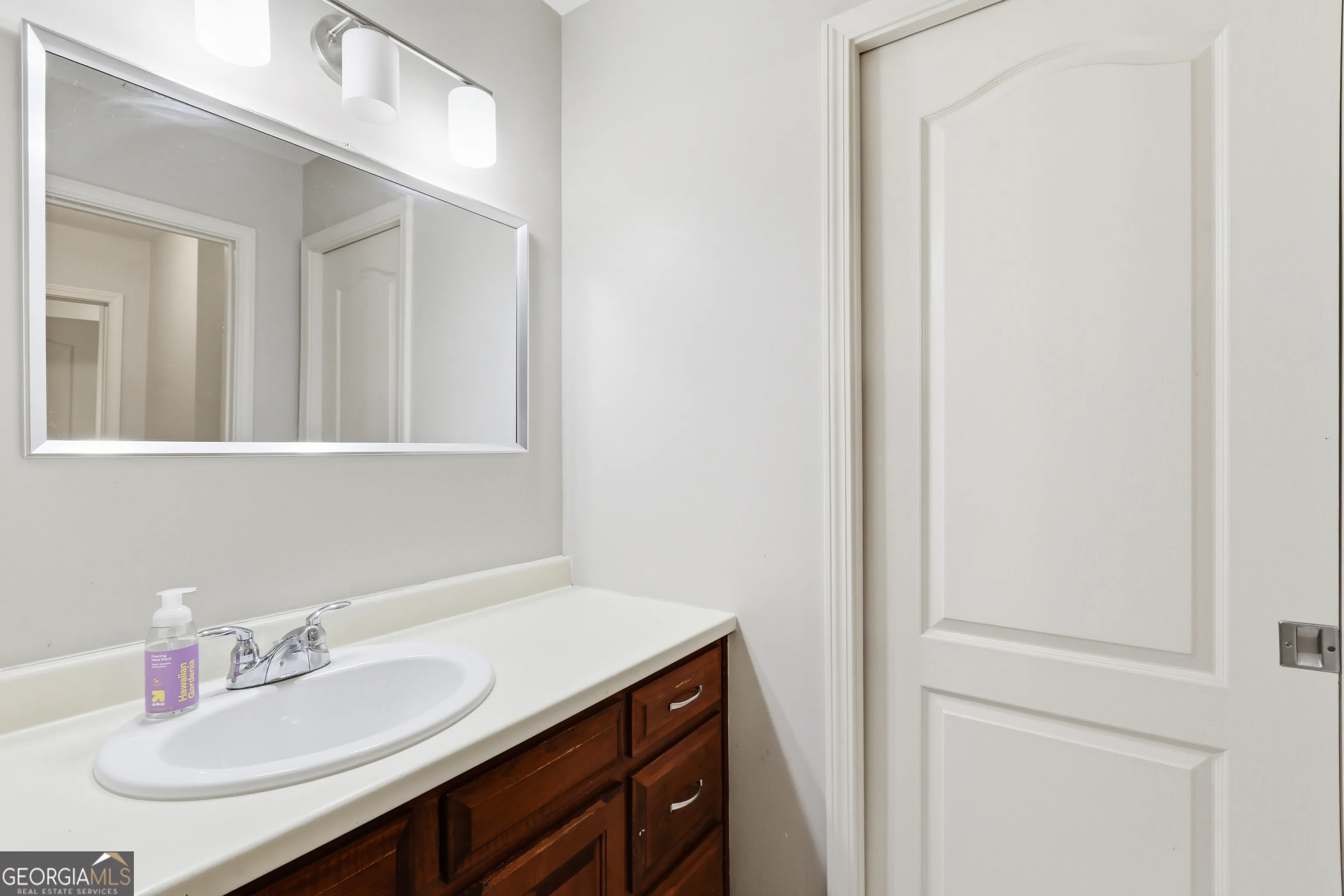 5653 Tuxedo Dr — photo 37 of 61
