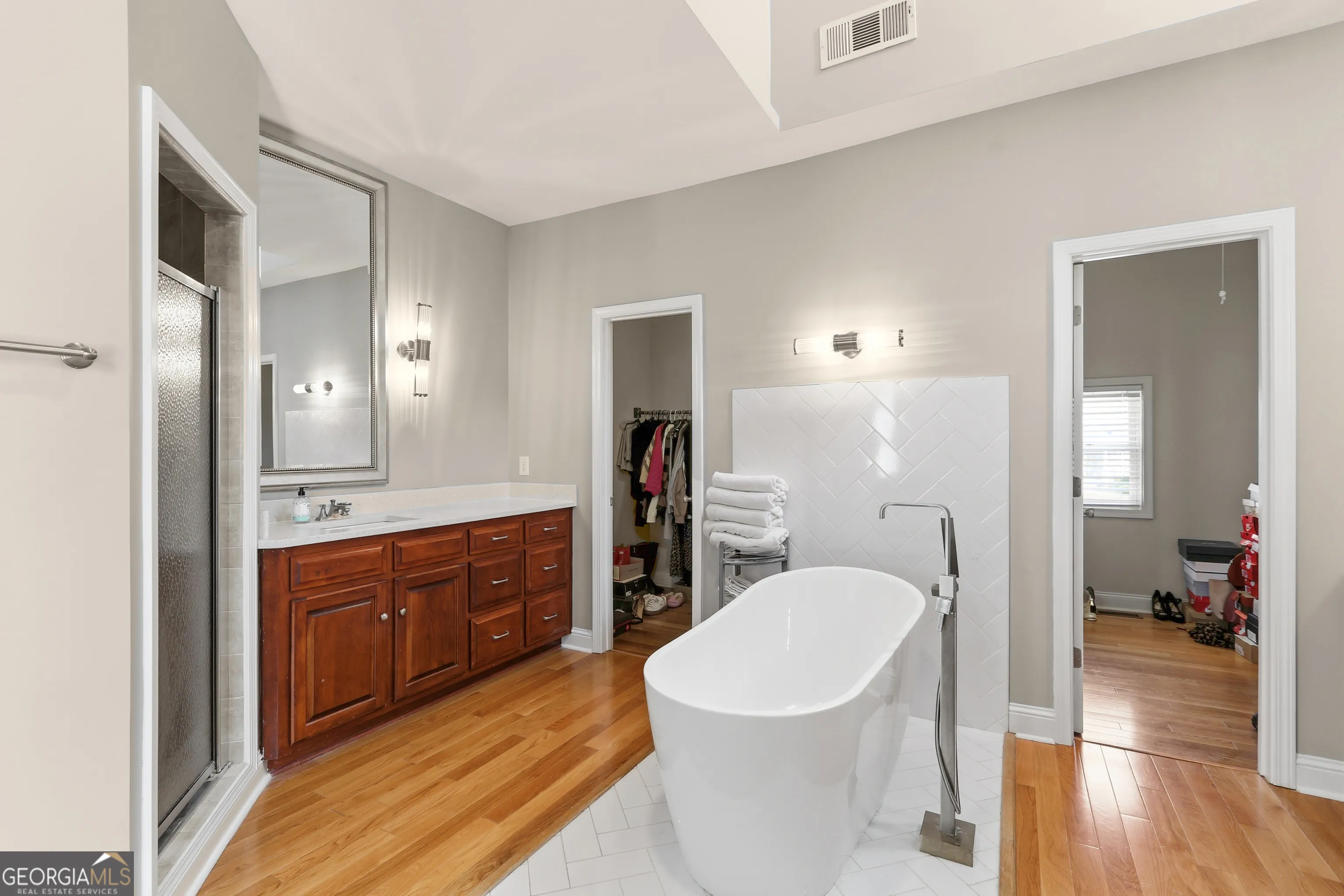 5653 Tuxedo Dr — photo 26 of 61