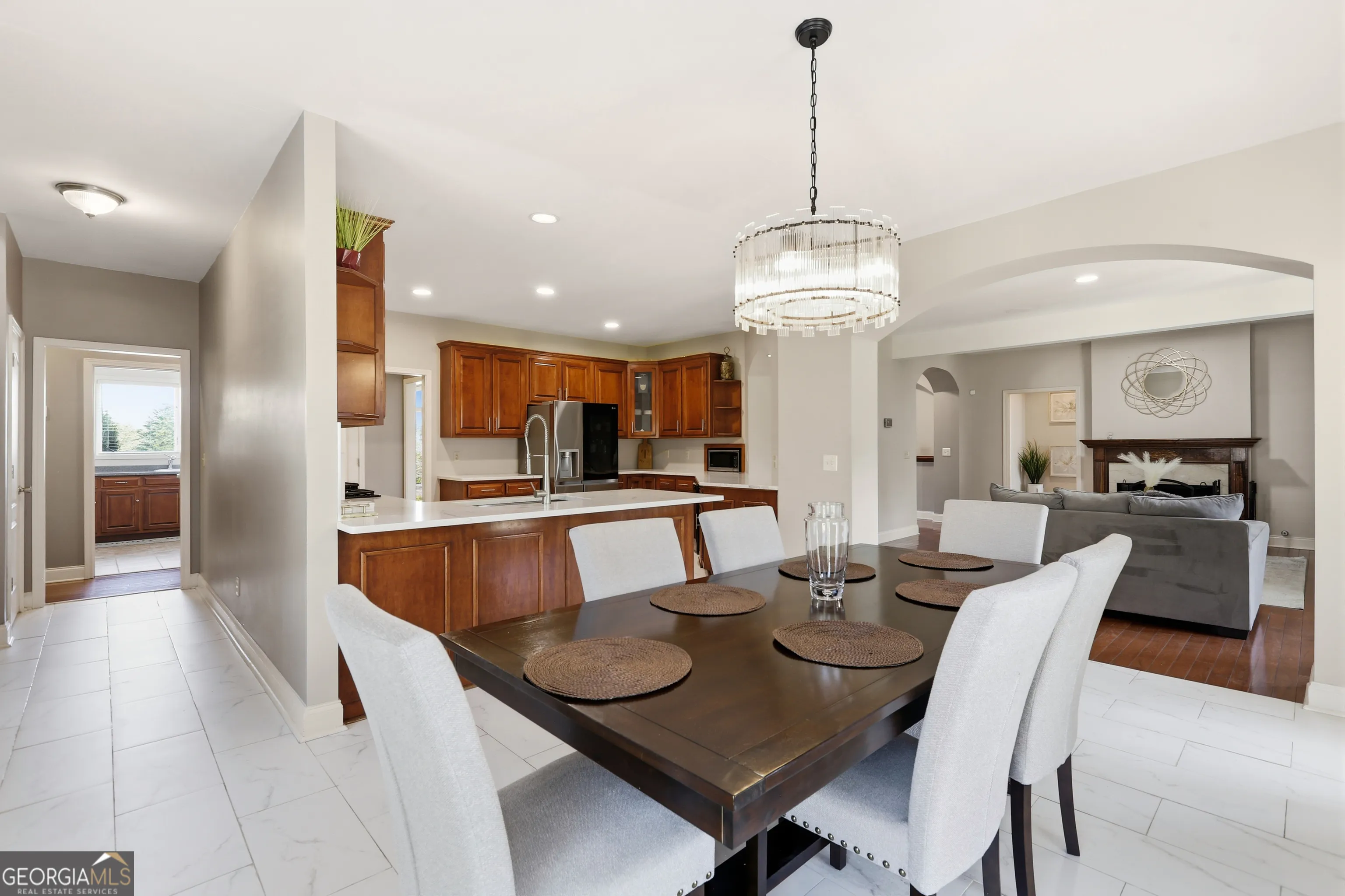 5653 Tuxedo Dr — photo 15 of 61