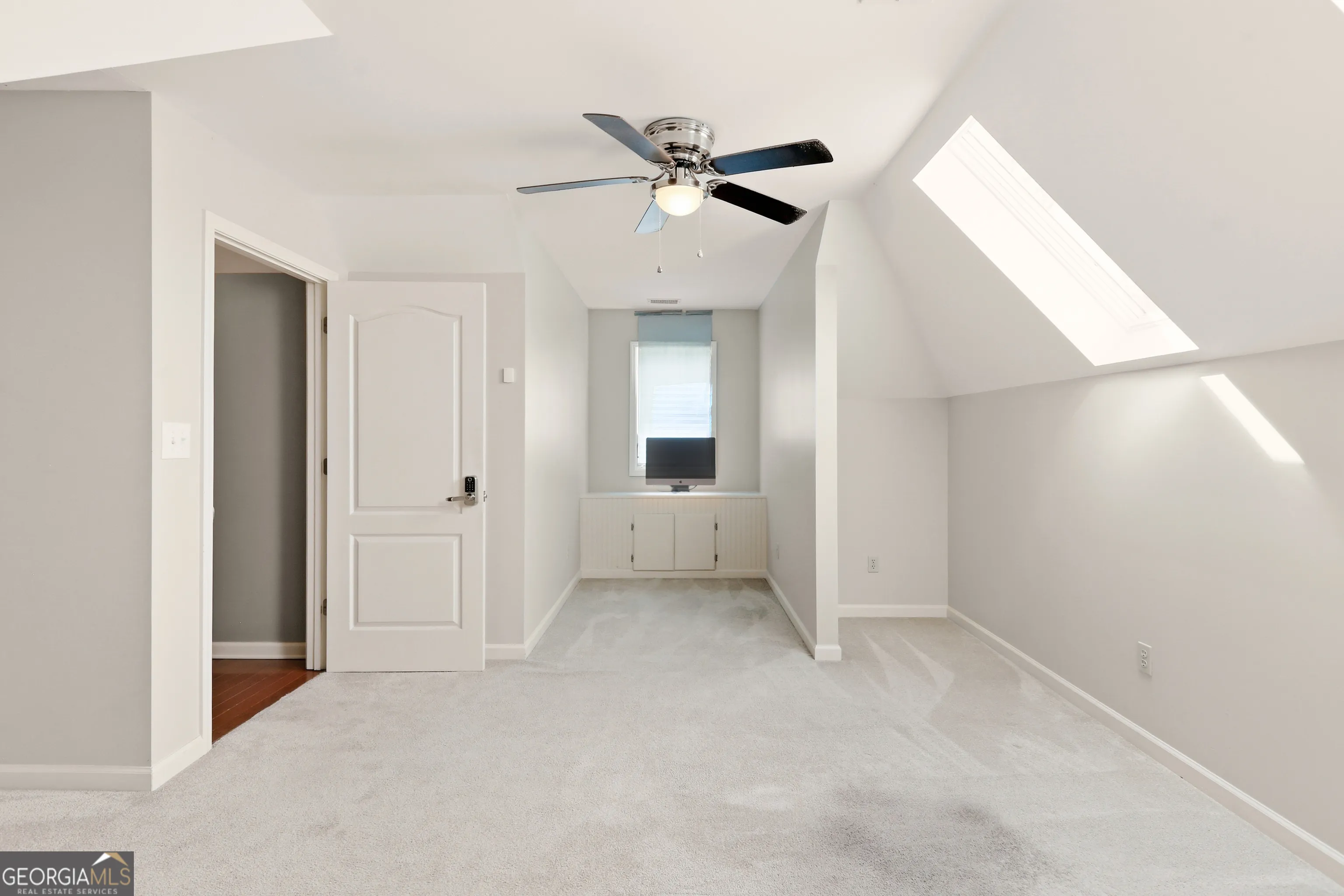 5653 Tuxedo Dr — photo 41 of 61