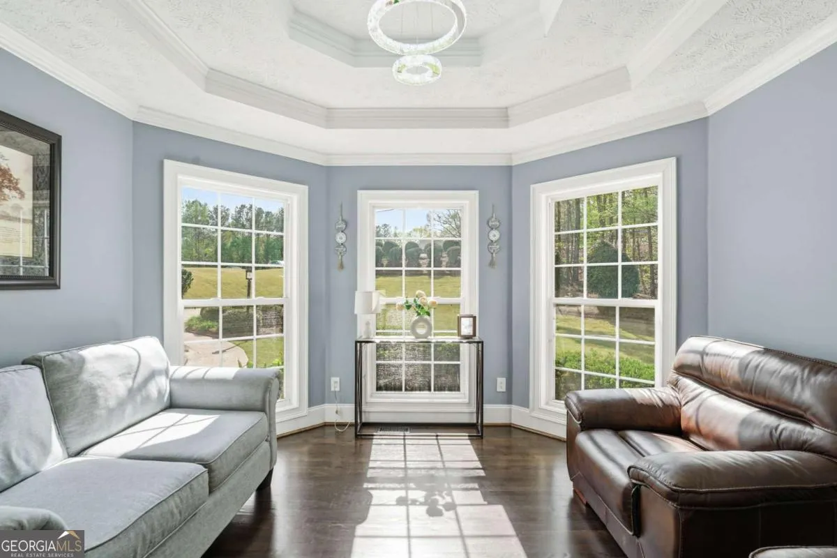 5666 Chapel Hill Rd — photo 10 of 57