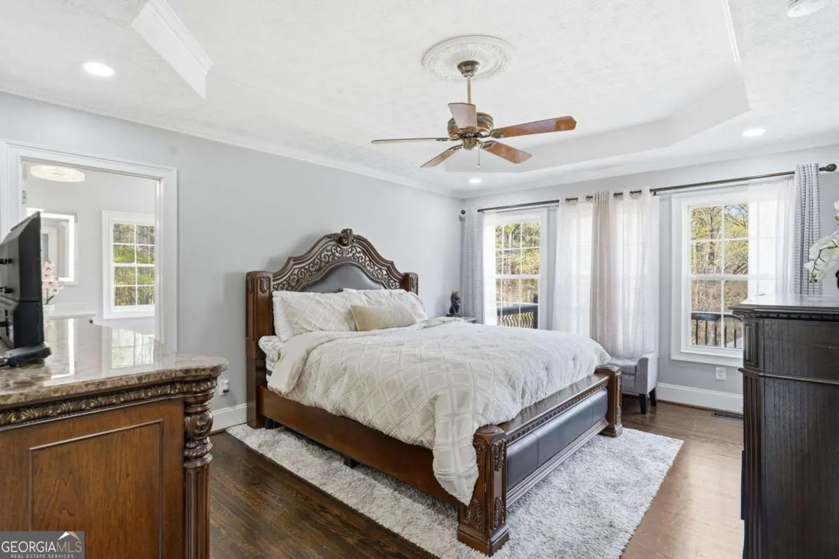 5666 Chapel Hill Rd — photo 11 of 57