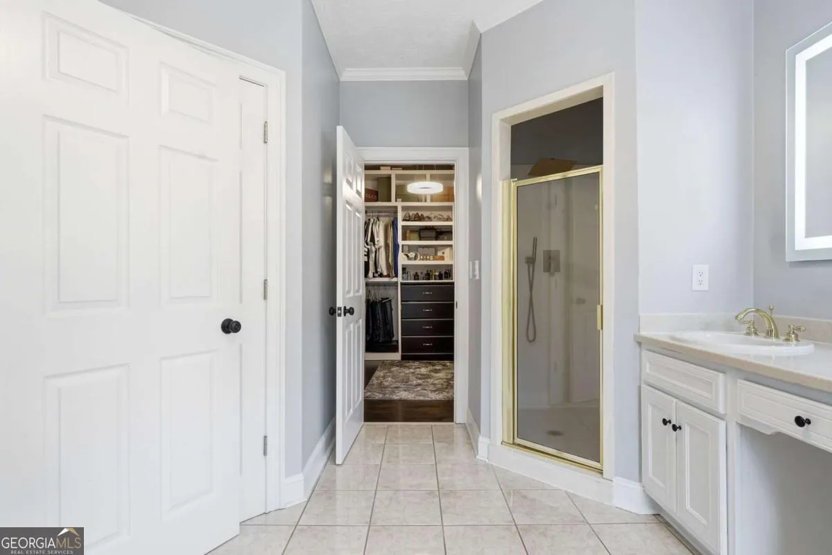 5666 Chapel Hill Rd — photo 16 of 57