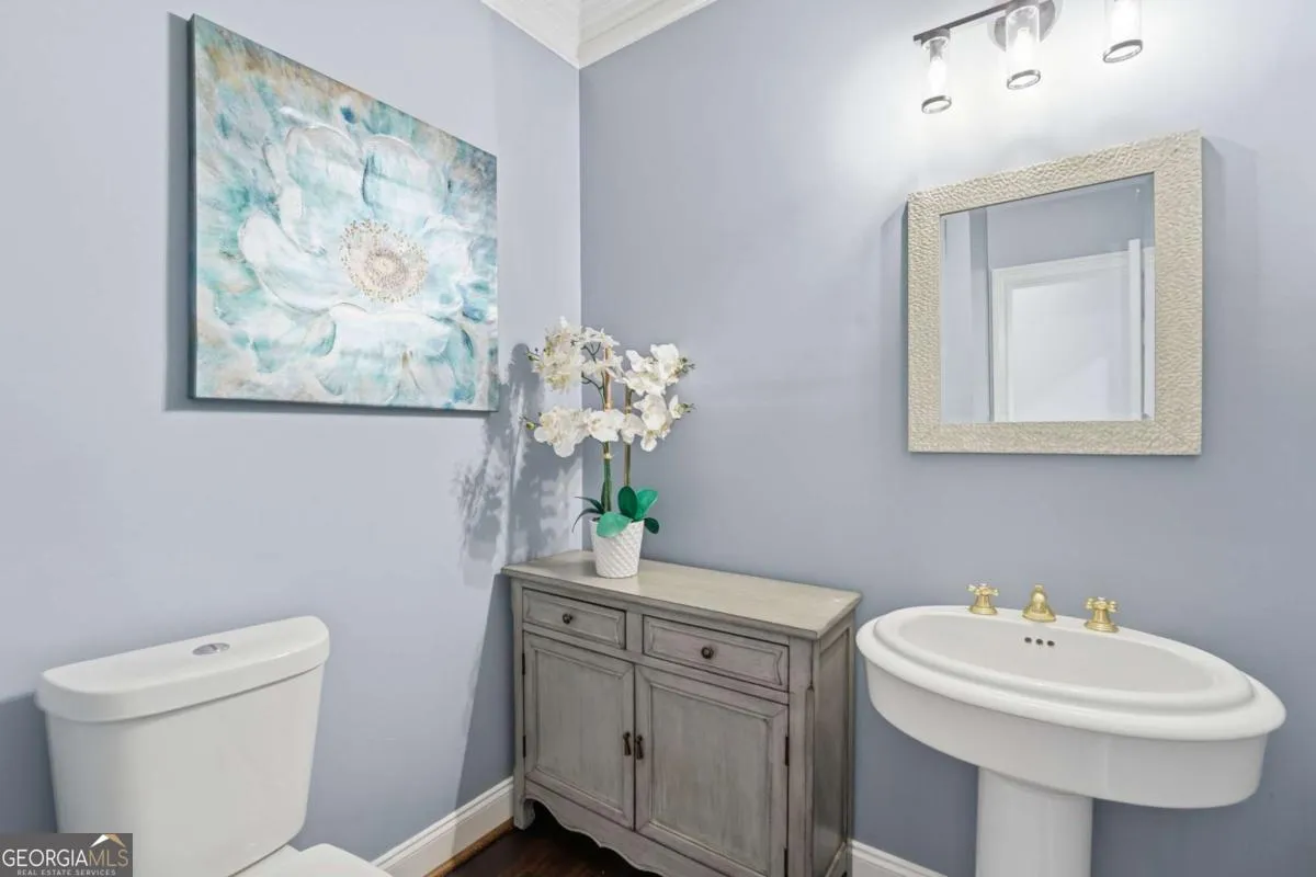 5666 Chapel Hill Rd — photo 9 of 57