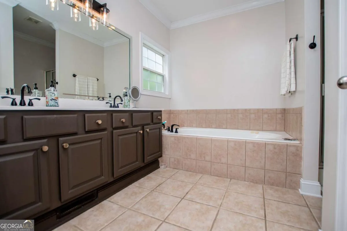 104 Hidden Lake Dr — photo 44 of 73