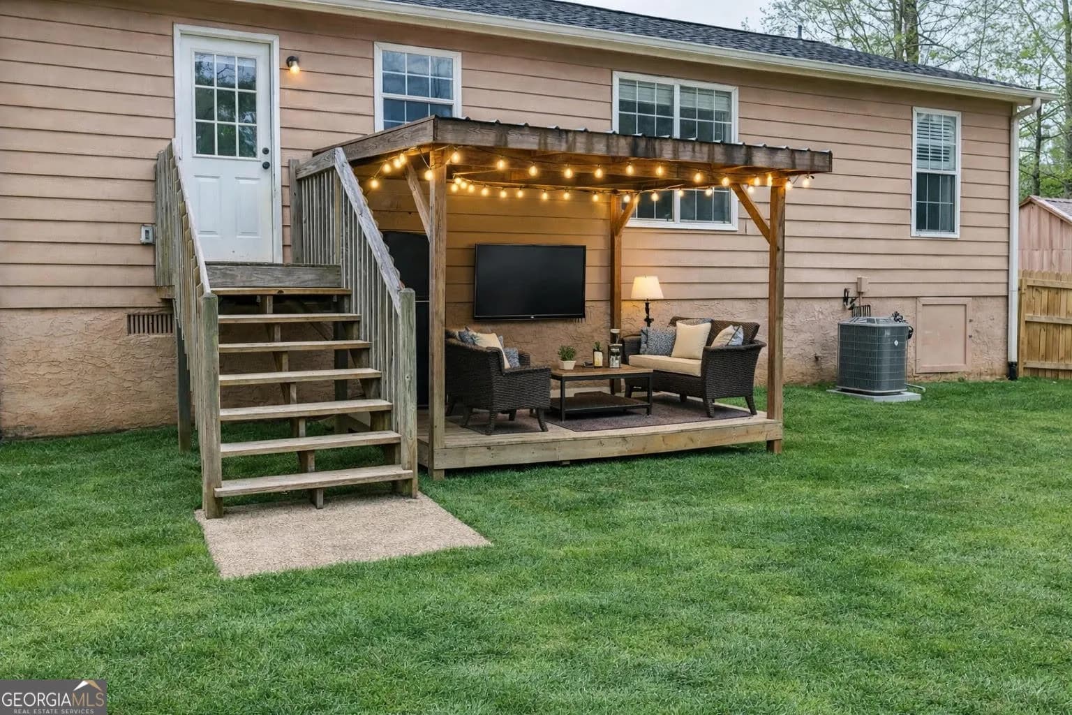 436 Rustin Dr — photo 25 of 36