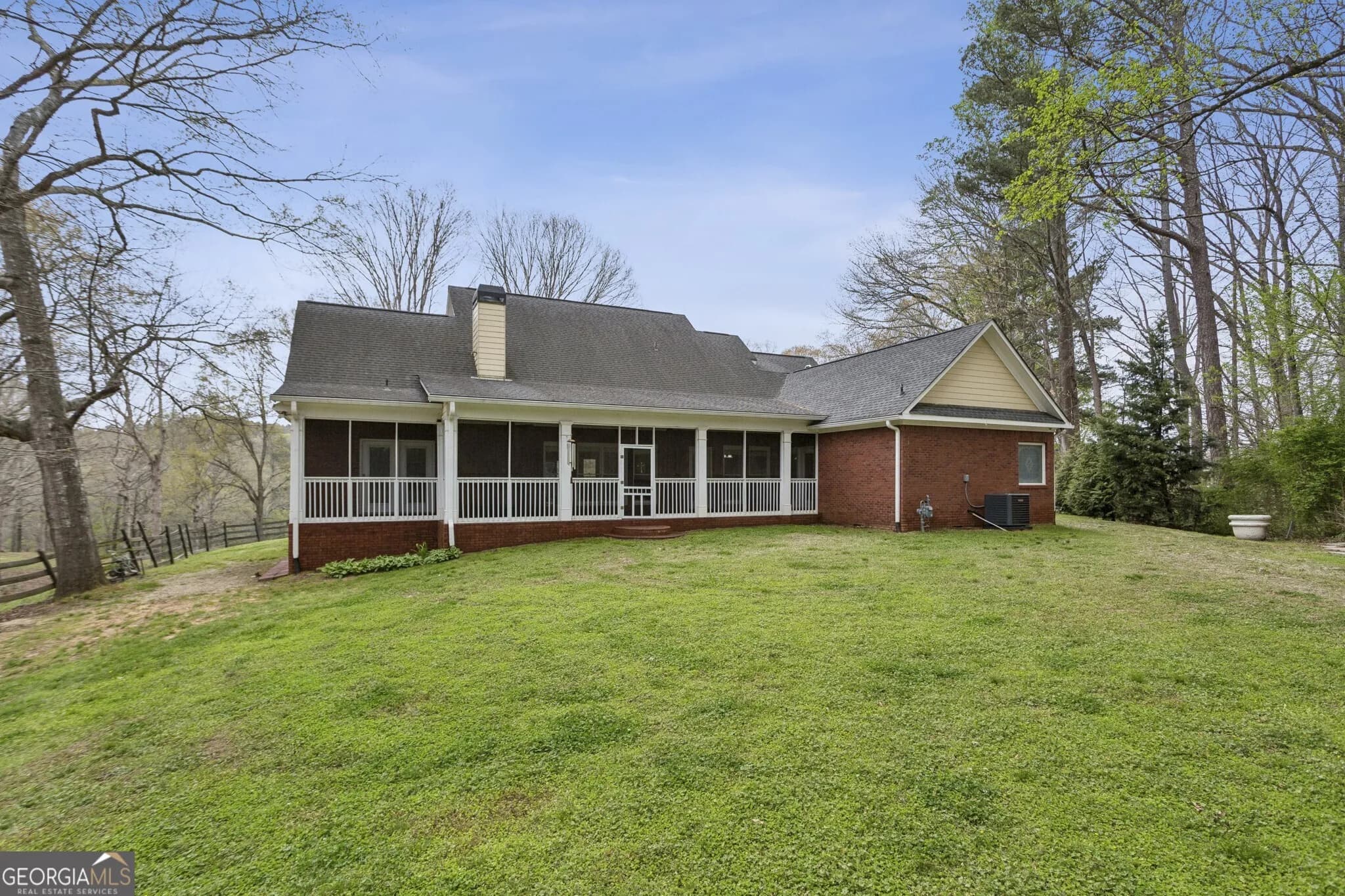 1137 Buchanan Hwy — photo 34 of 49