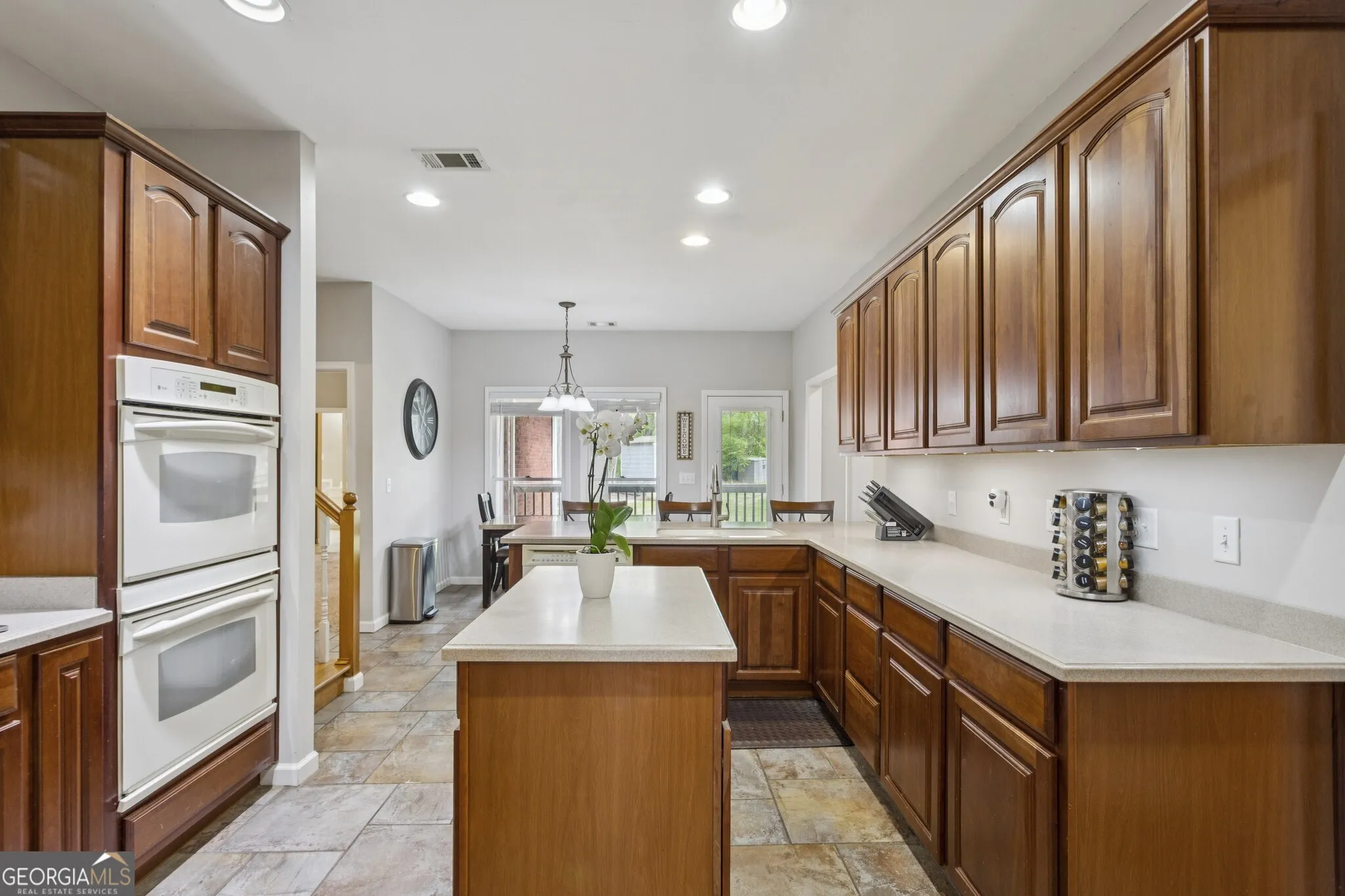 1137 Buchanan Hwy — photo 11 of 49