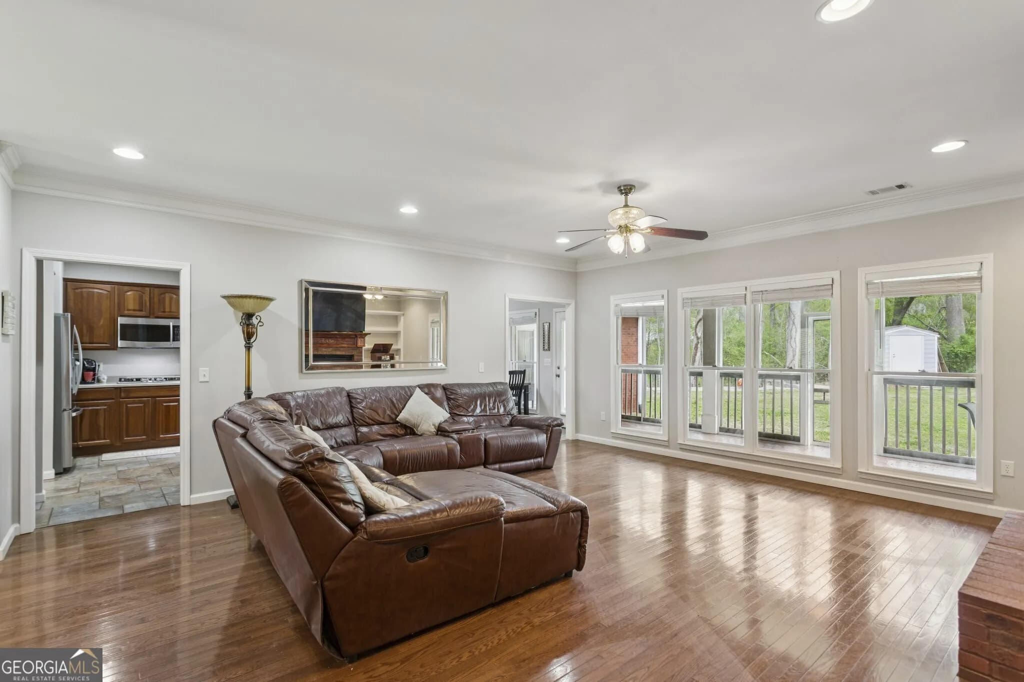 1137 Buchanan Hwy — photo 6 of 49