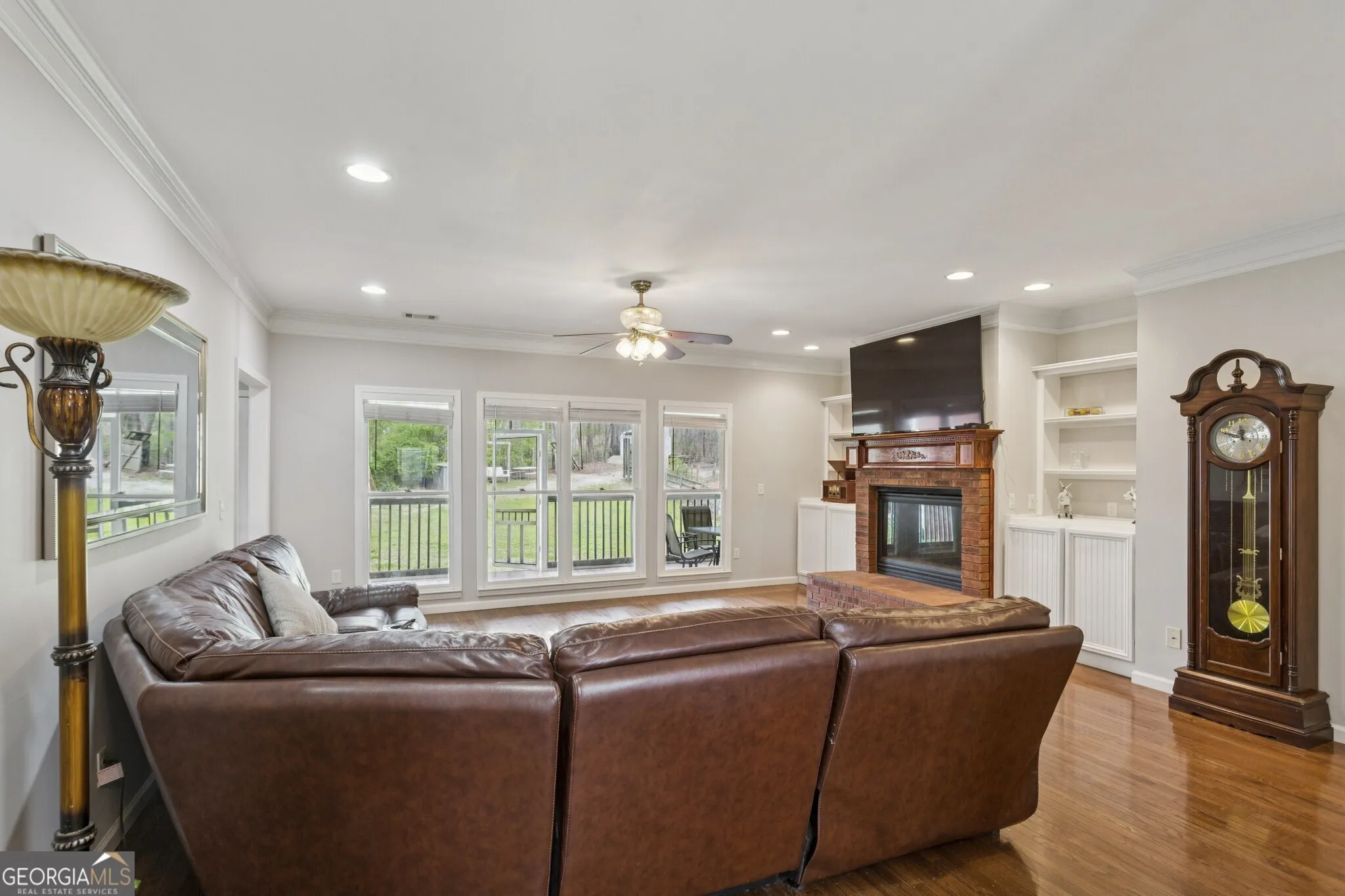 1137 Buchanan Hwy — photo 5 of 49