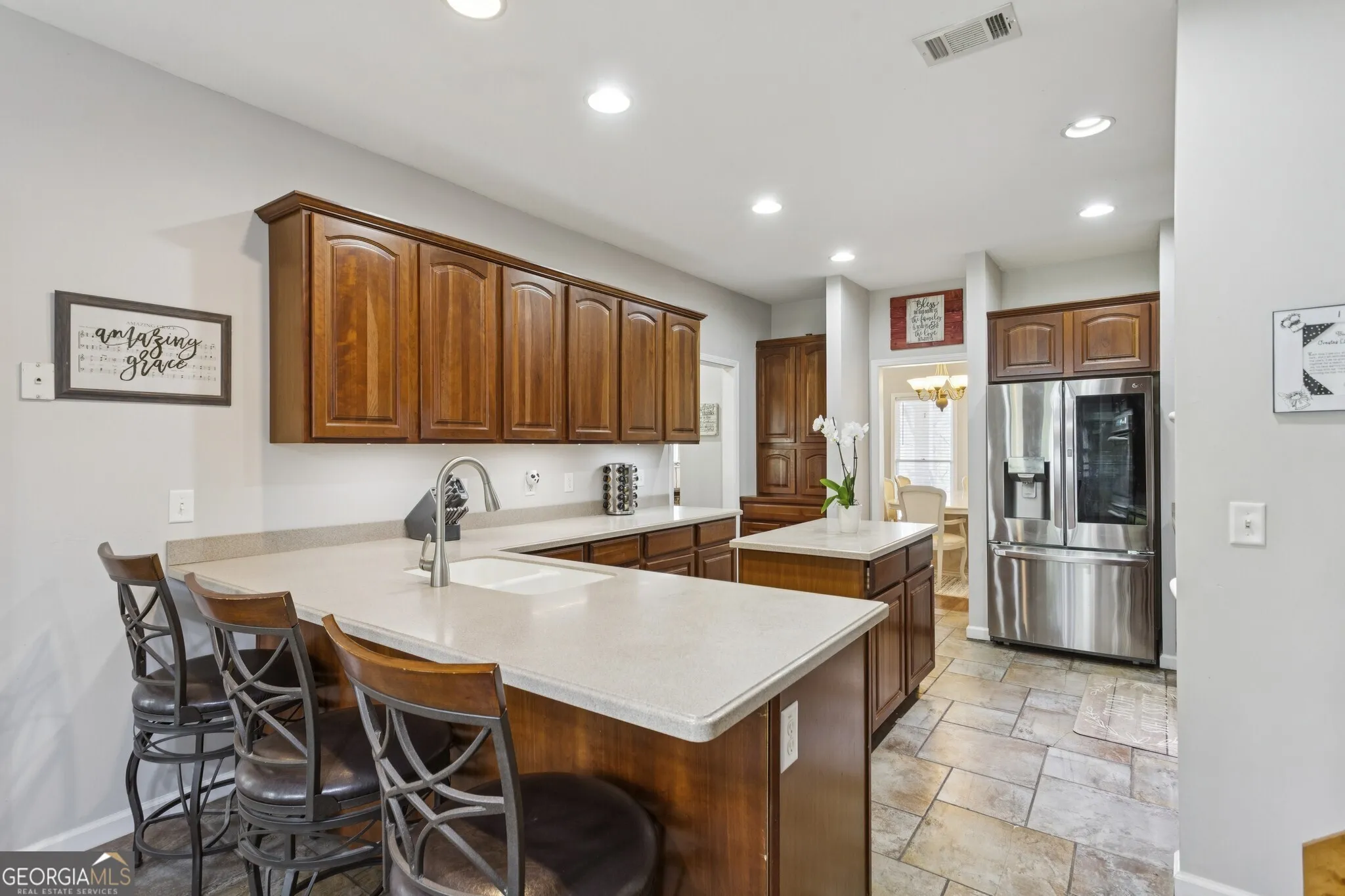 1137 Buchanan Hwy — photo 9 of 49